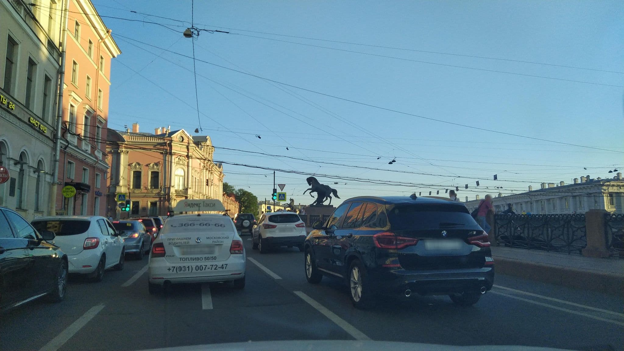 Street view near Анна на Фонтанке, Centralniy — © ser9ei999 (CC BY-SA · Mapillary)
