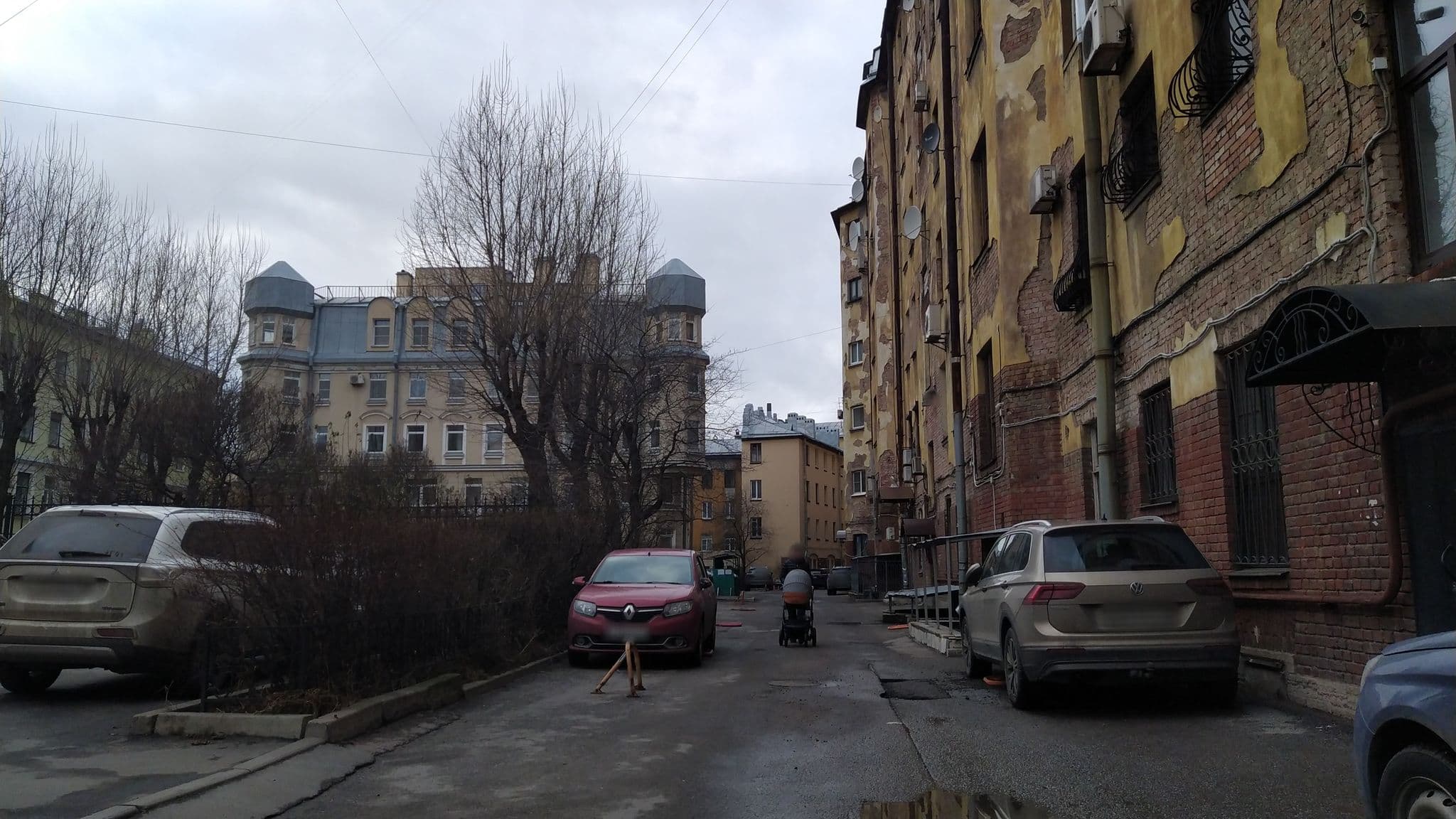 Street view near Acme Hotel, Centralniy — © ser9ei999 (CC BY-SA · Mapillary)