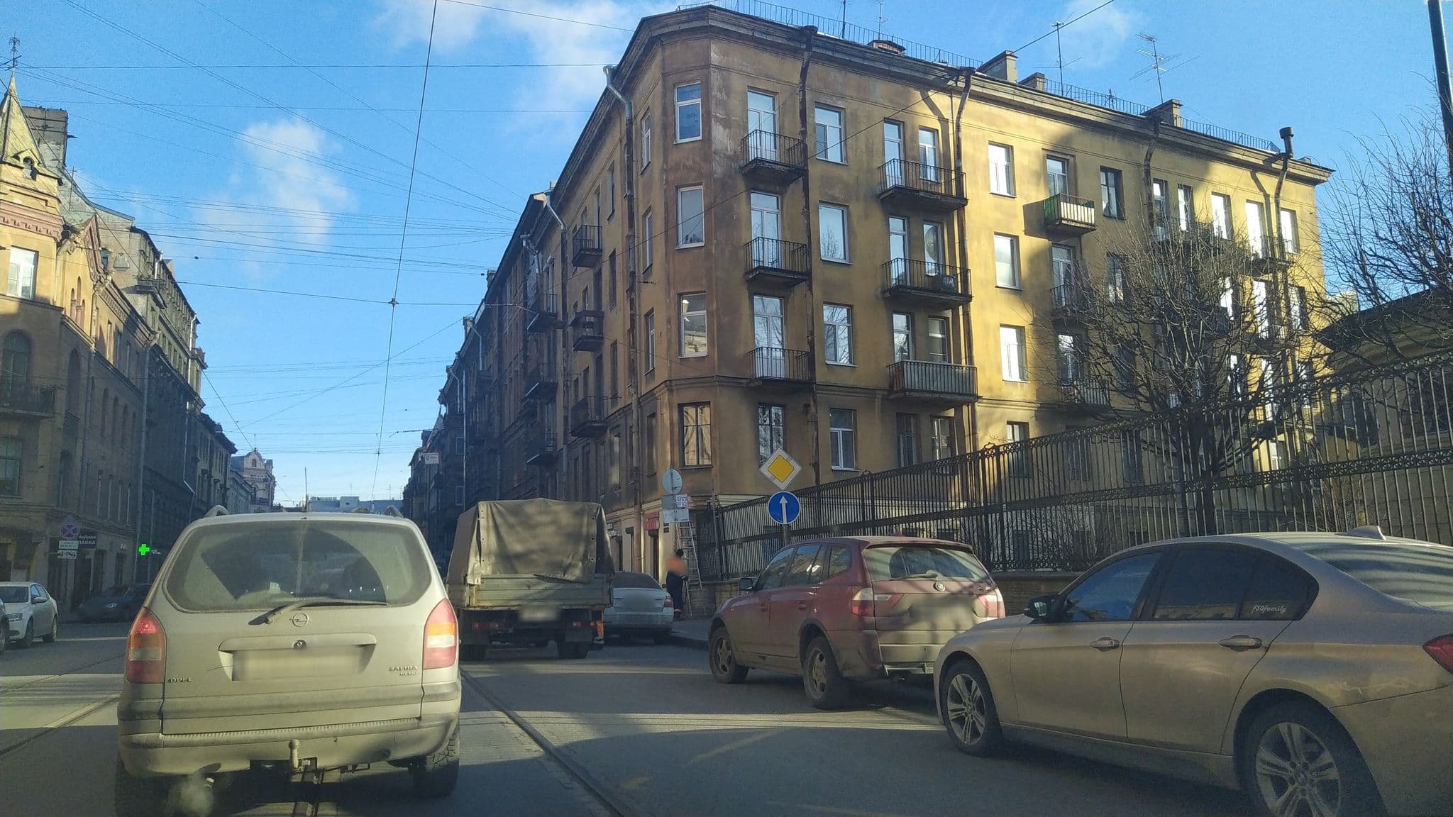 Street view near Station Premier V18, Centralniy — © ser9ei999 (CC BY-SA · Mapillary)