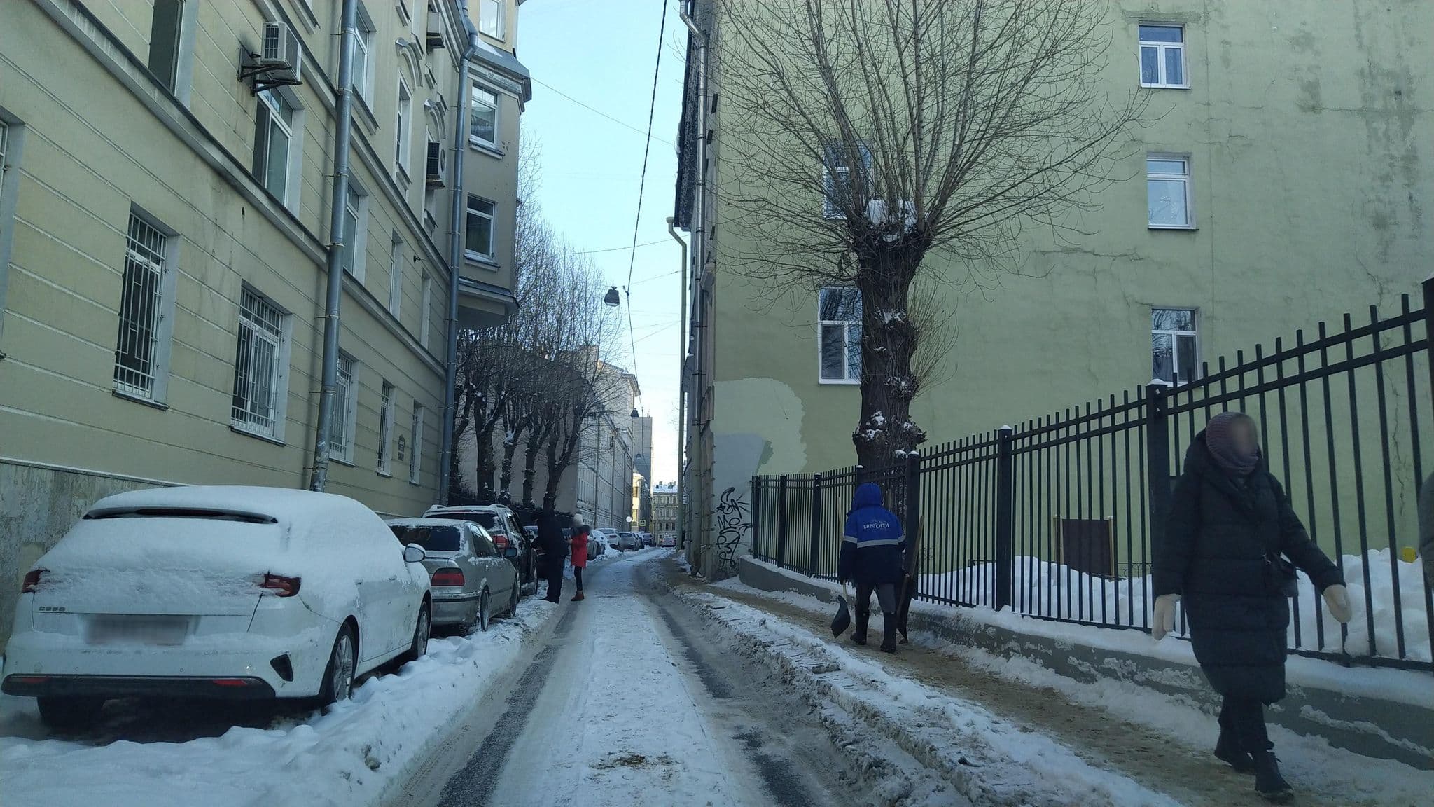 Street view near ОКЕАН ТРЕЙДИНГ КОМПАНИ, Centralniy — © ser9ei999 (CC BY-SA · Mapillary)