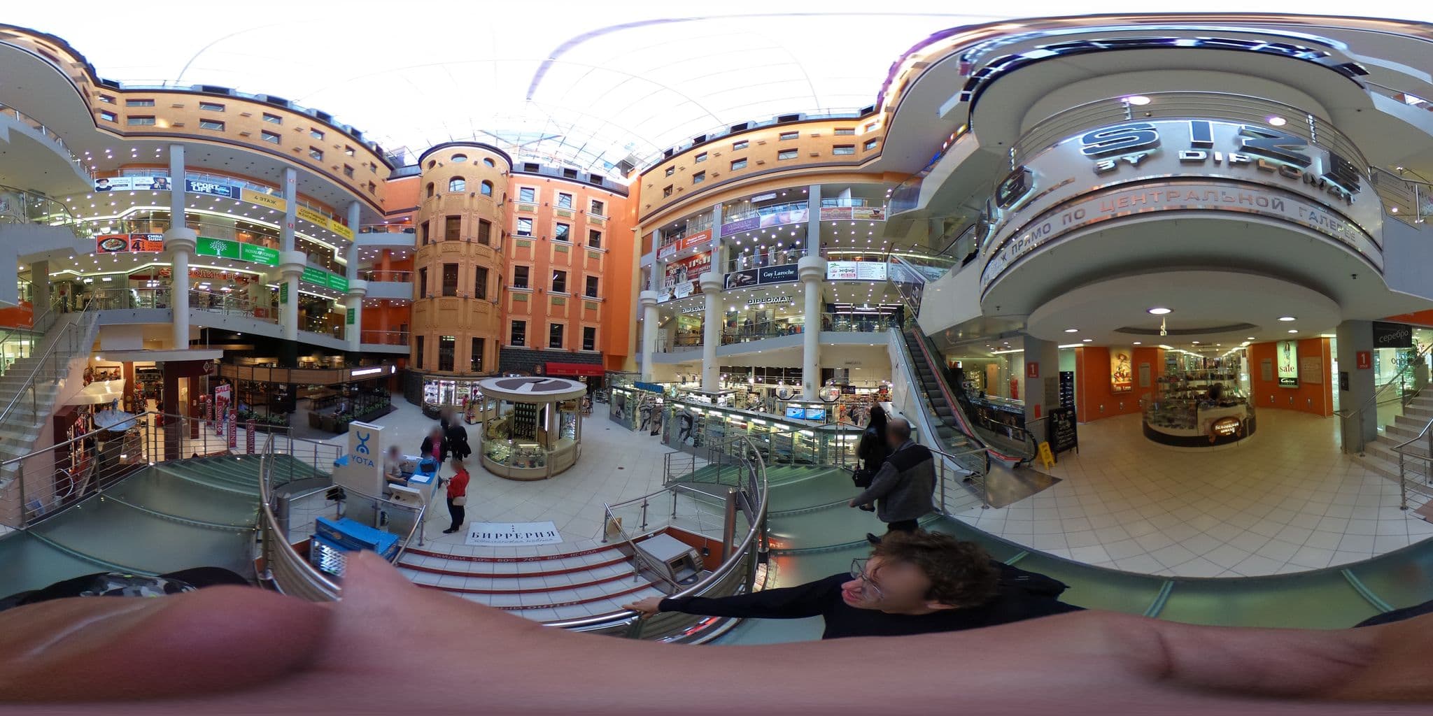 Street view near Отель Достоевский, Centralniy — © trolleway (CC BY-SA · Mapillary)