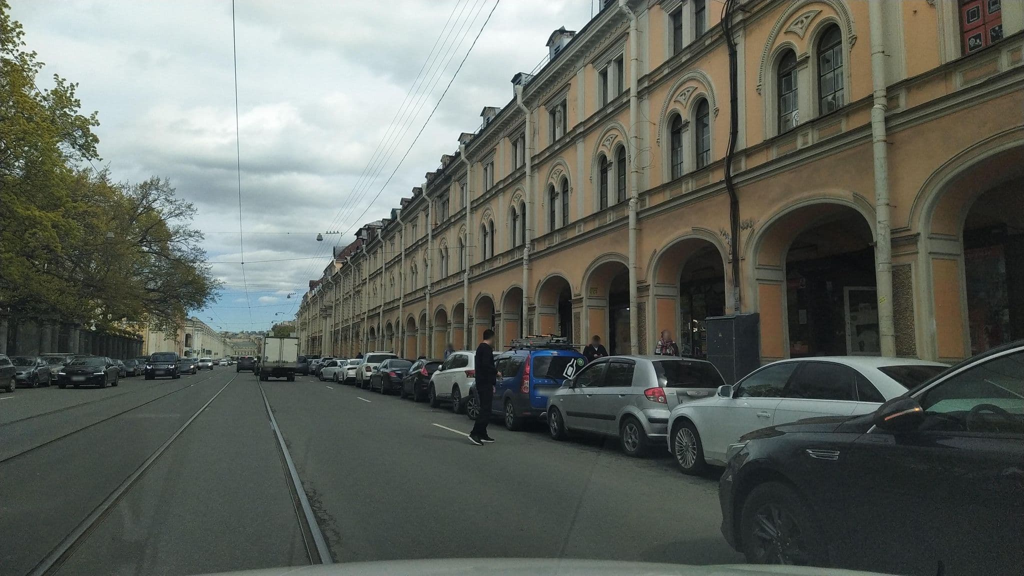 Street view near Hostel Уютный Питер, Saint Petersburg — © ser9ei999 (CC BY-SA · Mapillary)