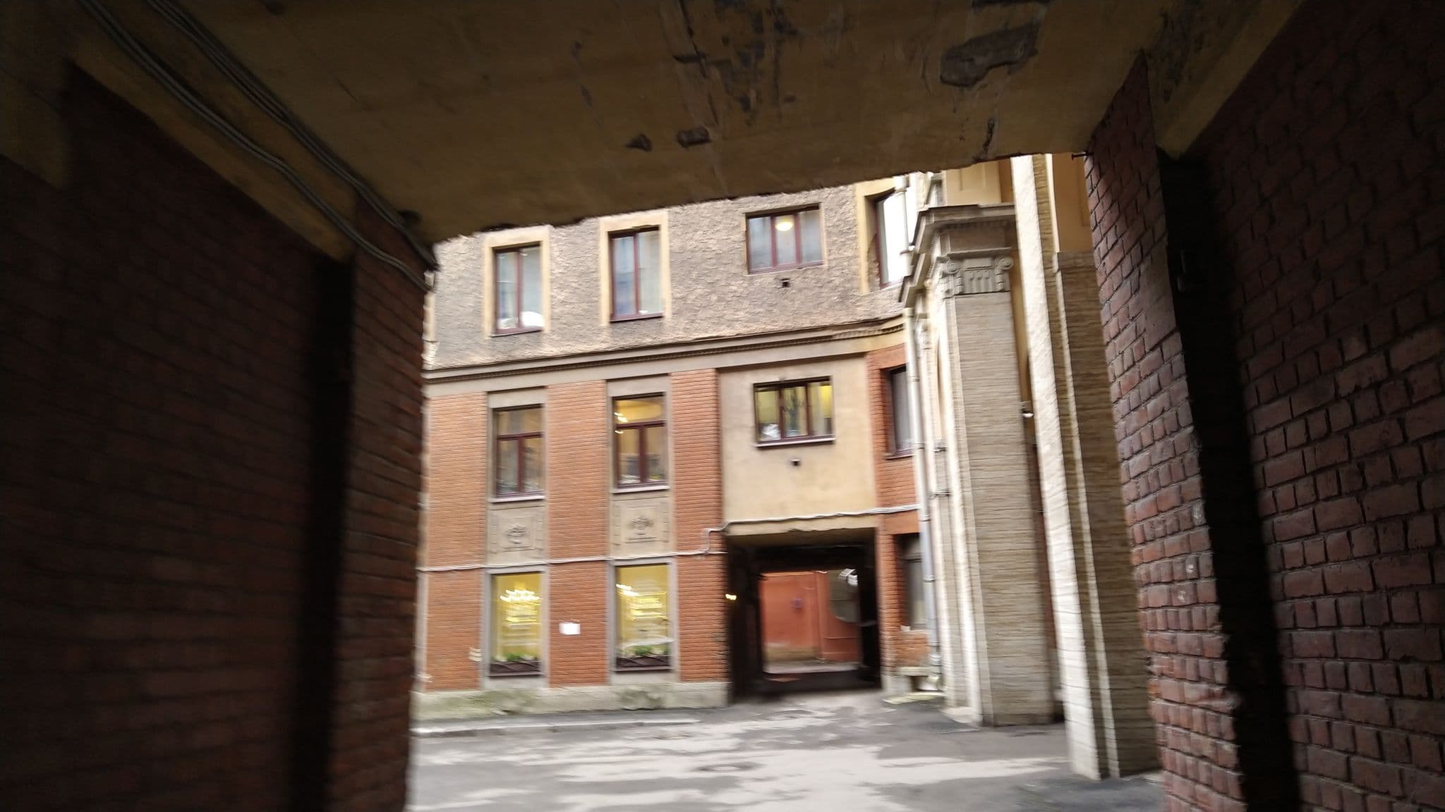 Street view near Петербург Гостеприимный Апартаменты и мини-отели, Centralniy — © ser9ei999 (CC BY-SA · Mapillary)