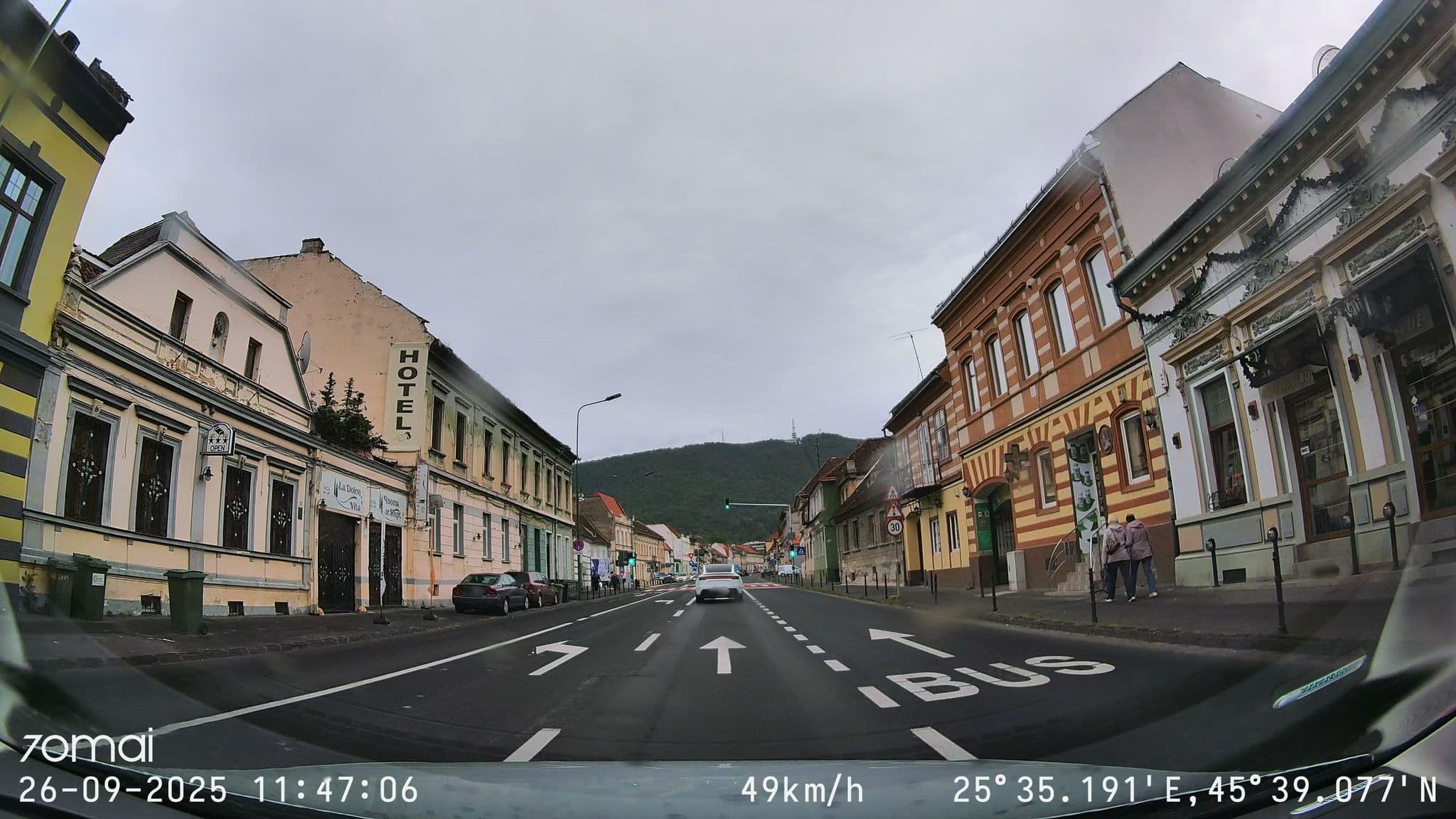 Street view near Pensiunea FLAMINGO, Braşov