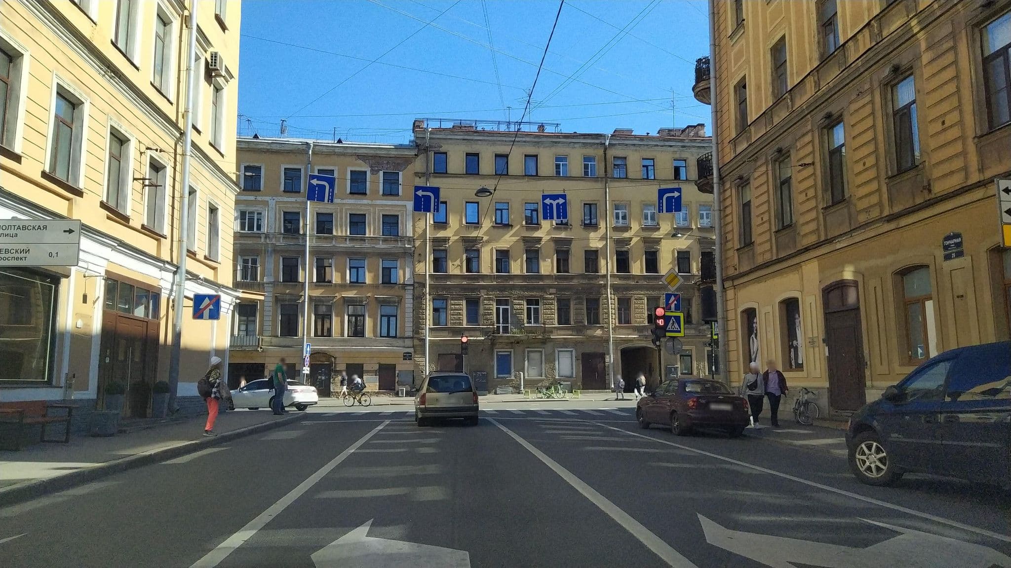 Street view near Renome Hotel, Centralniy — © ser9ei999 (CC BY-SA · Mapillary)