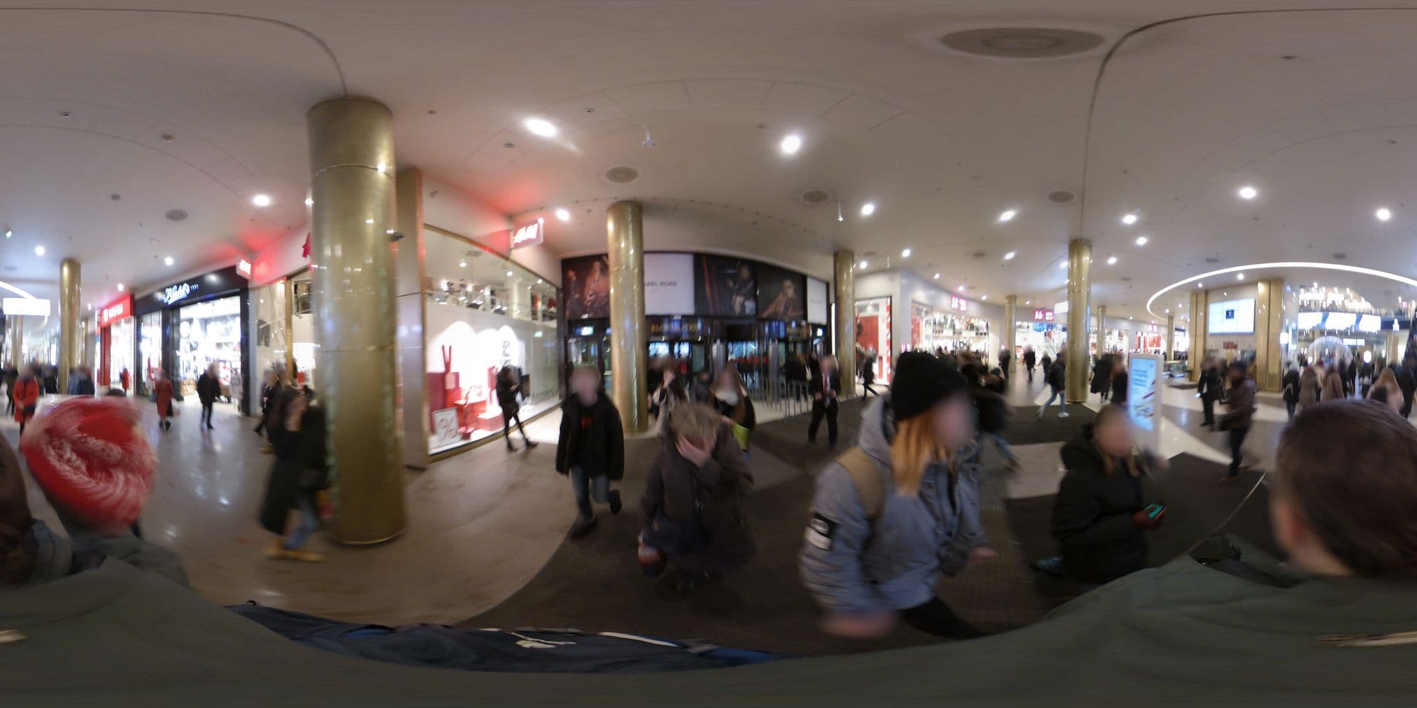 Street view near Гостиница "Адажио", Centralniy — © vlivyur (CC BY-SA · Mapillary)