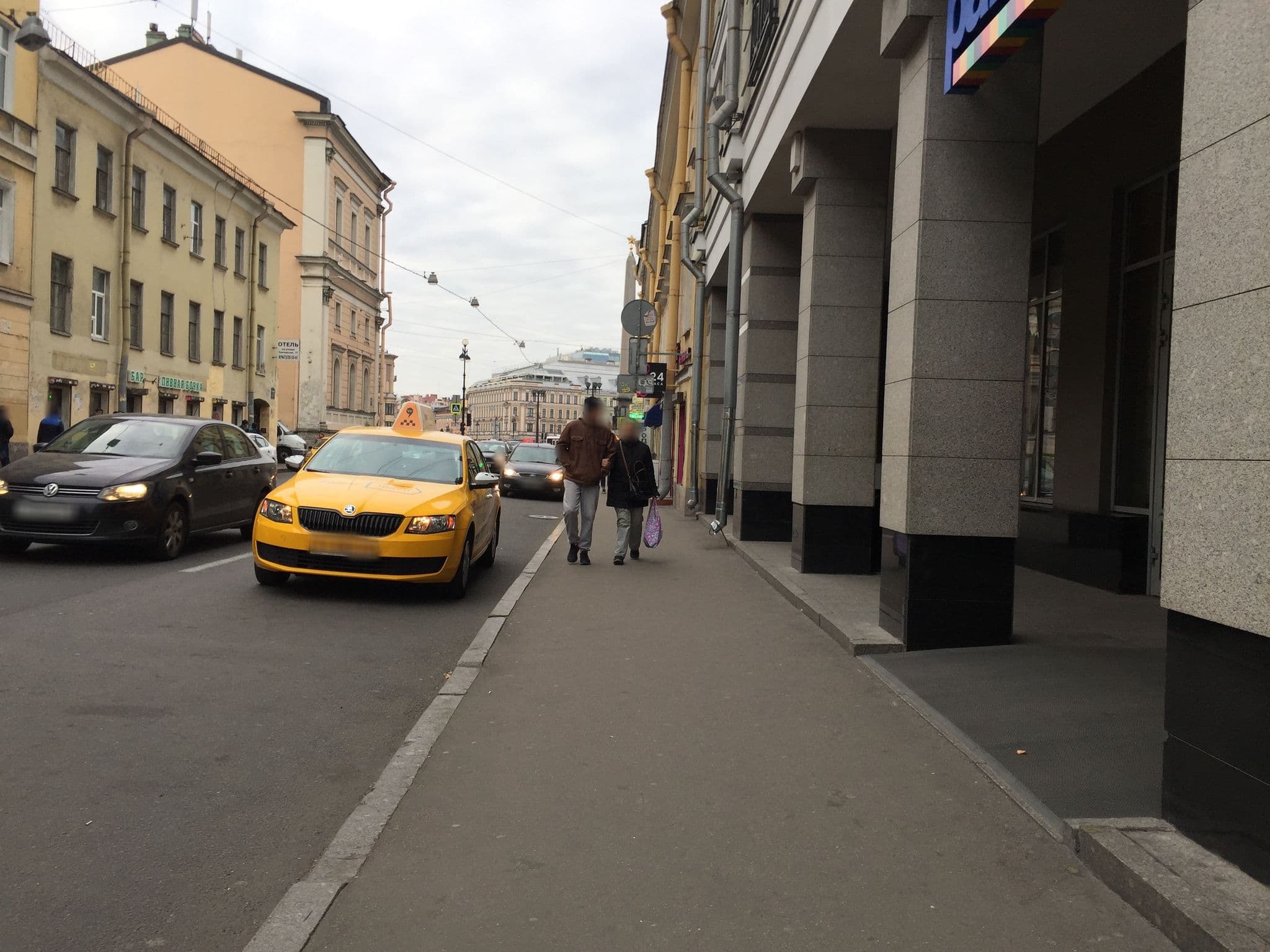 Street view near Отель Штандарт, Centralniy — © ksushka_n (CC BY-SA · Mapillary)