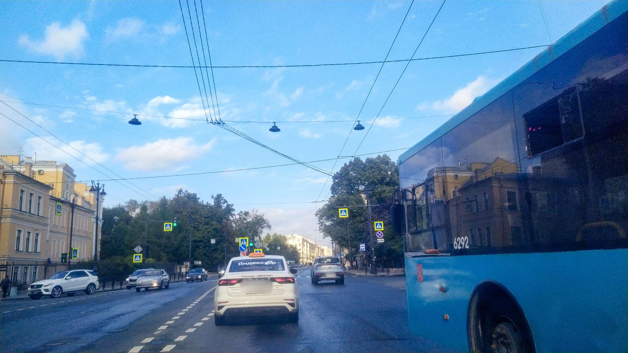 Street view near Отель Вера / Hotel Vera, Centralniy — © ser9ei999 (CC BY-SA · Mapillary)