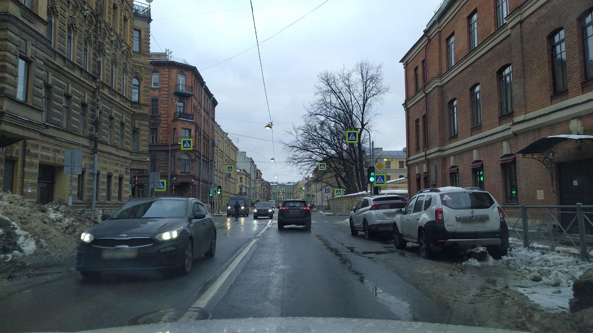 Street view near Арт-Отель Радищев, Centralniy — © ser9ei999 (CC BY-SA · Mapillary)