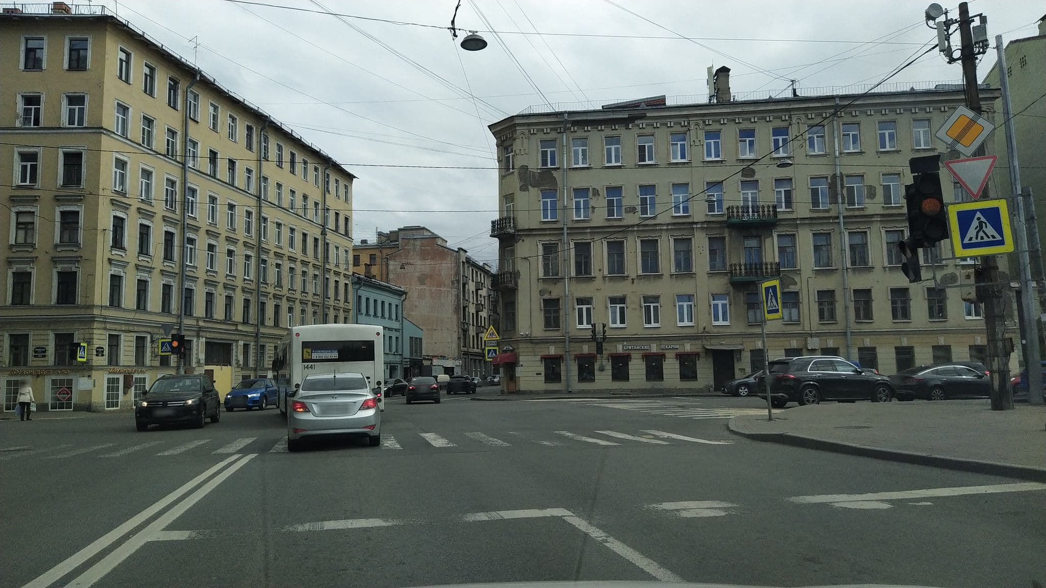 Street view near Nomera na Nekrasova, Centralniy — © ser9ei999 (CC BY-SA · Mapillary)