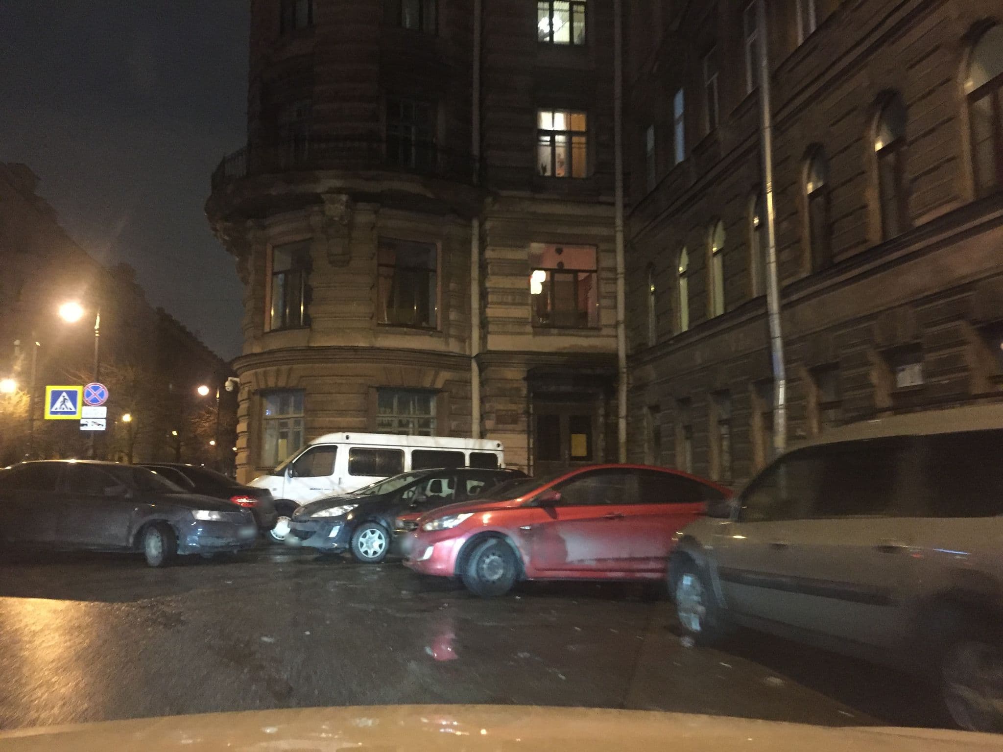Street view near Hermes Hotel, Centralniy — © ser9ei999 (CC BY-SA · Mapillary)