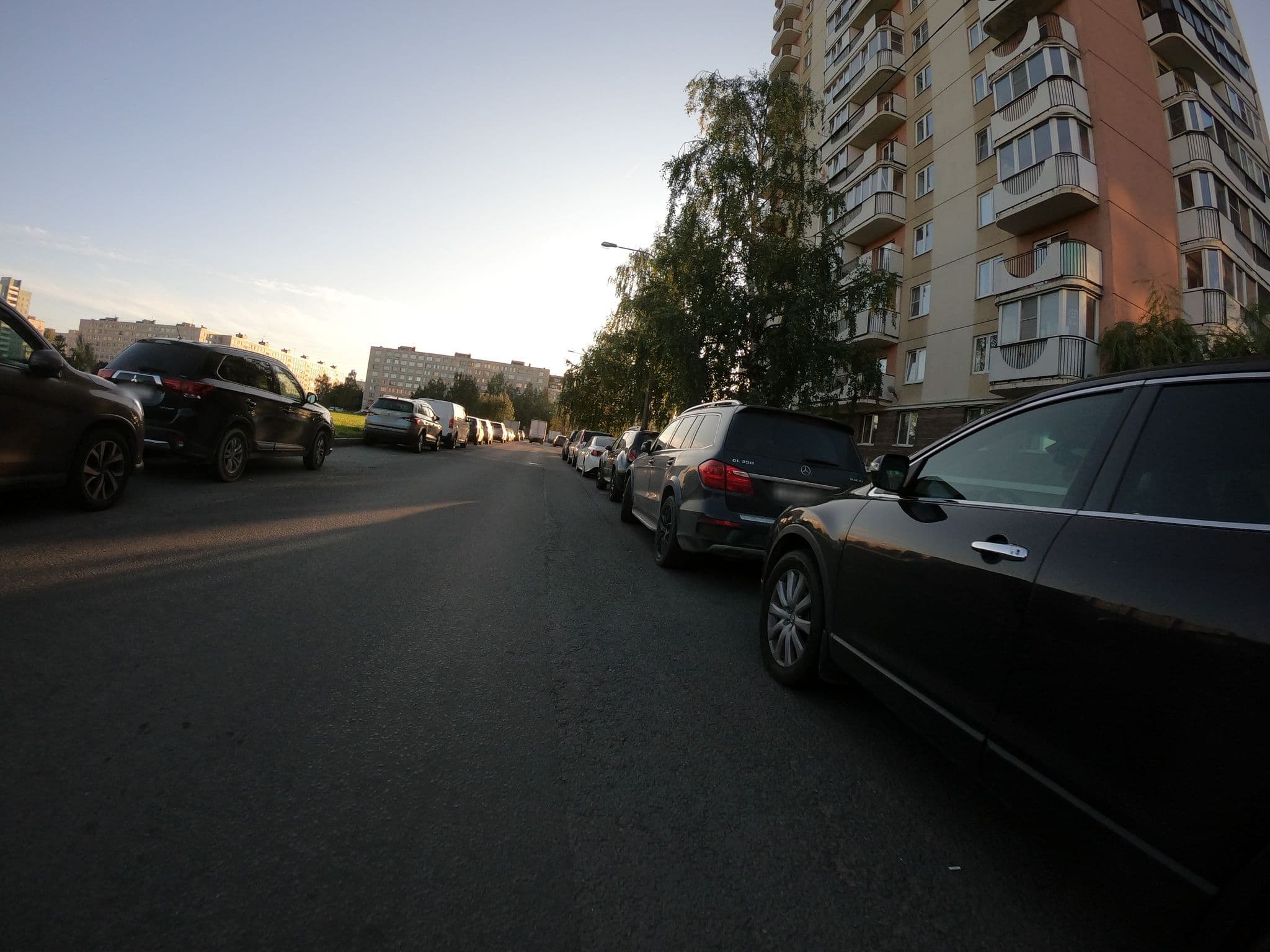 Street view near Отель Алекс на Будапештской, Kupchino — © GaMiKo (CC BY-SA · Mapillary)