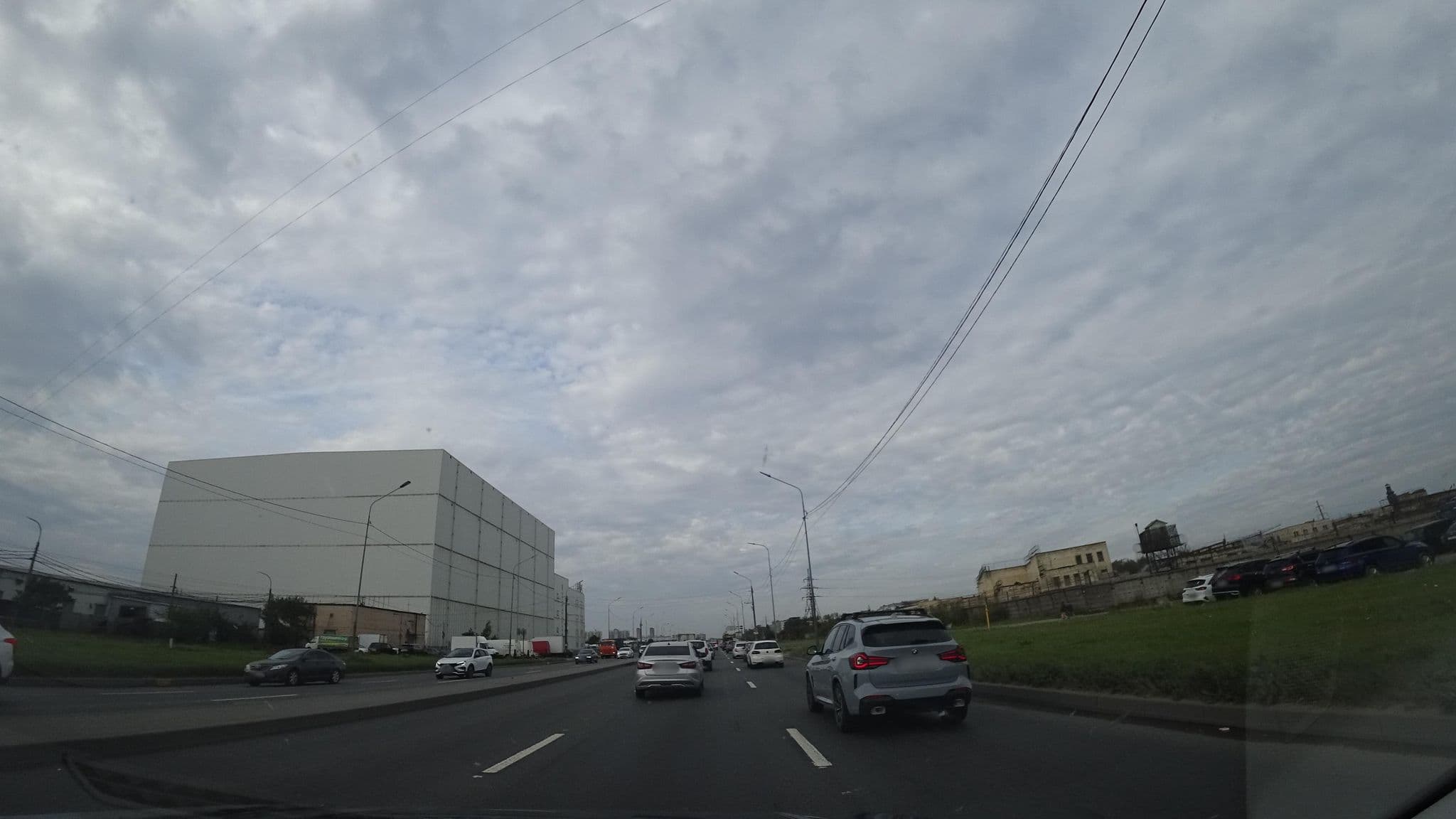 Street view near Бизнес отельИРБиС city, Obukhovo — © sshsh (CC BY-SA · Mapillary)