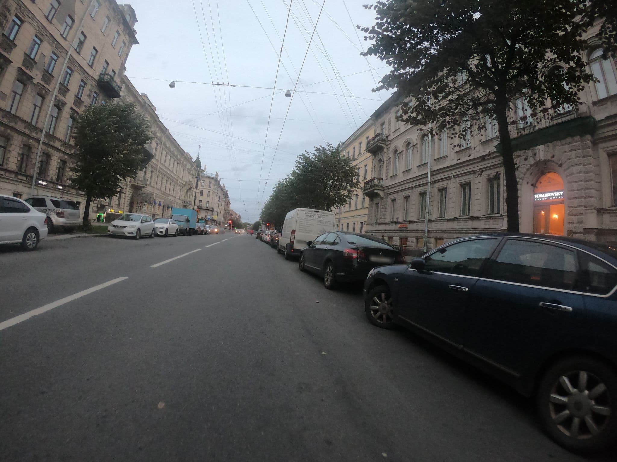 Street view near Grand Hotel Tchaikovsky, Centralniy — © GaMiKo (CC BY-SA · Mapillary)