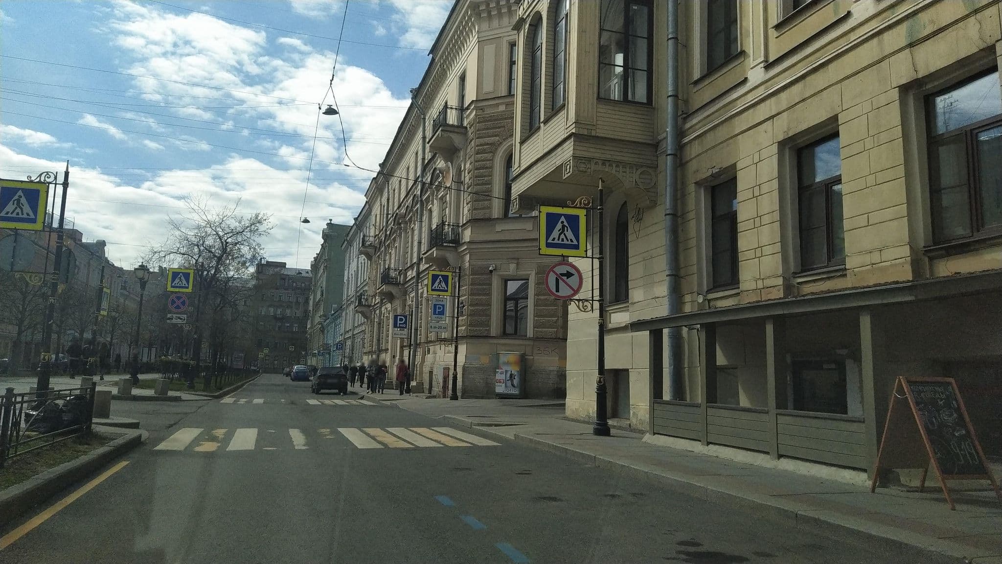 Street view near Апартаменты «С видом на церковь», Centralniy — © ser9ei999 (CC BY-SA · Mapillary)