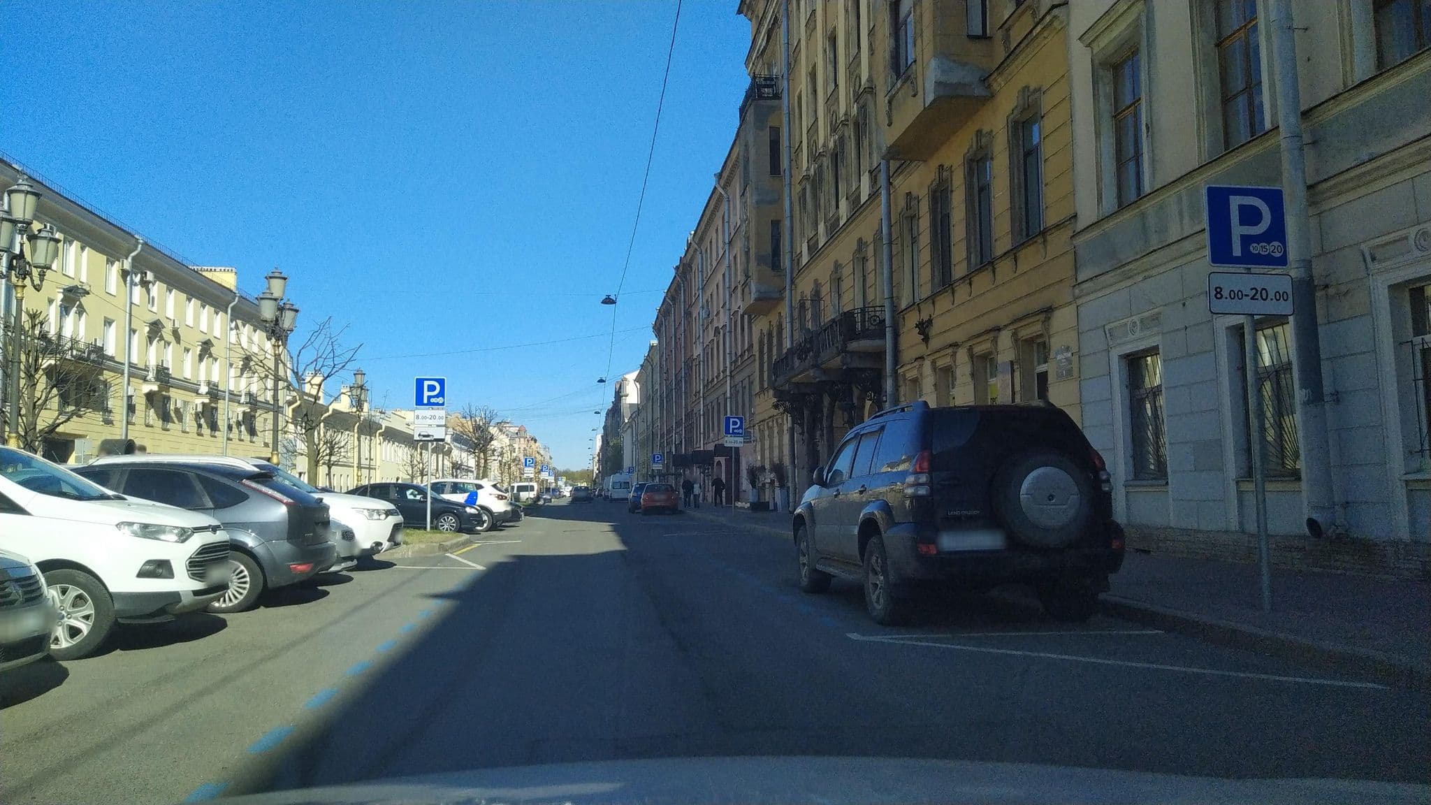 Street view near Racing Paradise Hostel, Centralniy — © ser9ei999 (CC BY-SA · Mapillary)