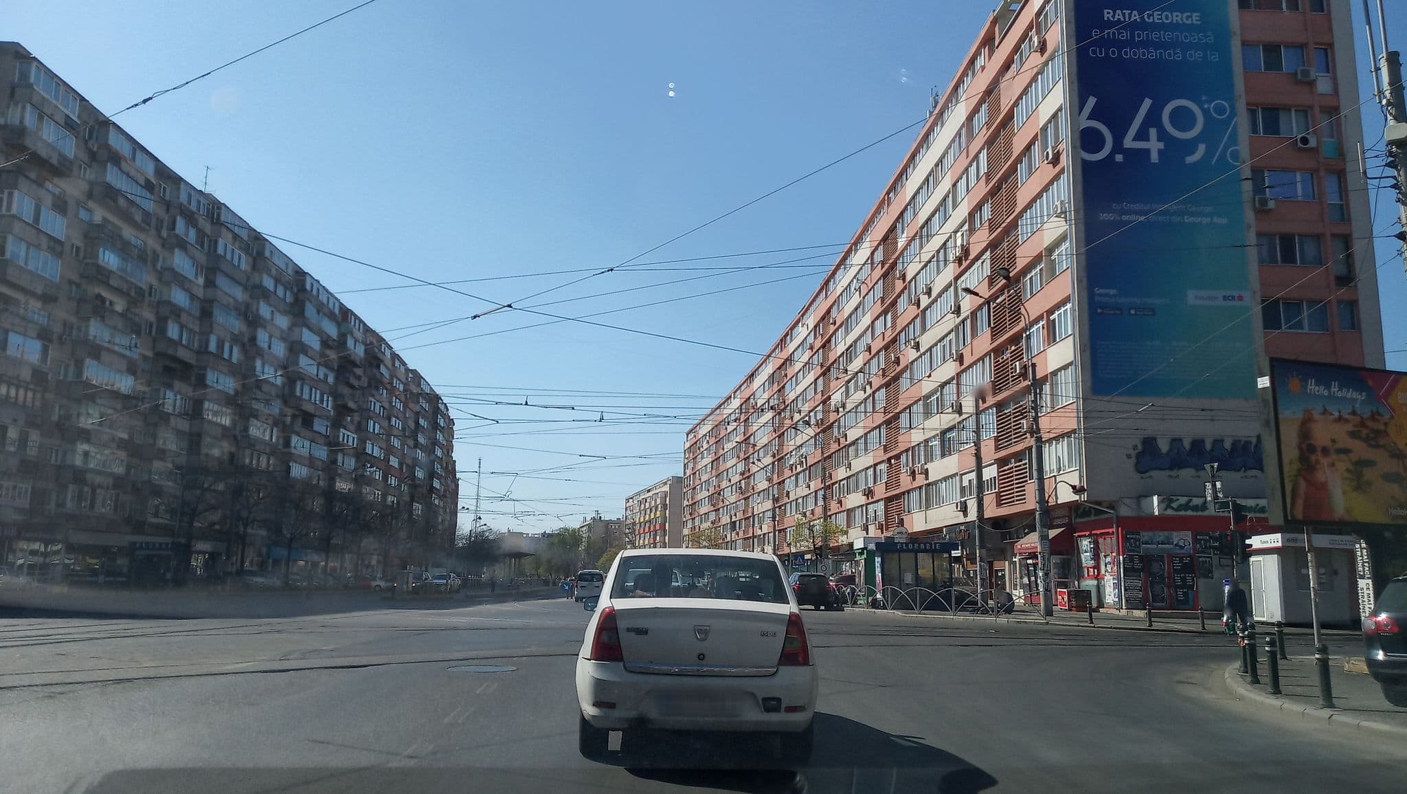 Street view near Lina Hotel, Sector 2 — © tavi (CC BY-SA · Mapillary)