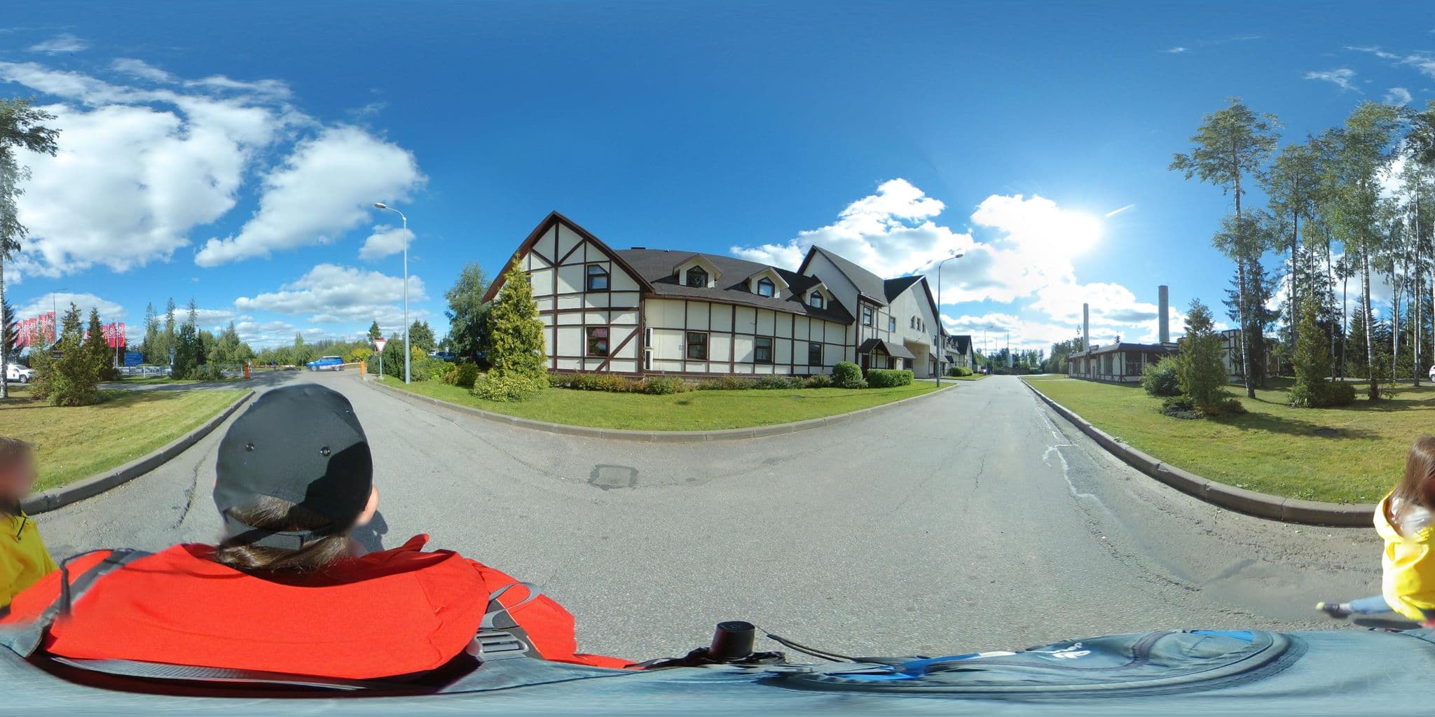 Street view near Служебная гостиница, Sosnovo — © vlivyur (CC BY-SA · Mapillary)