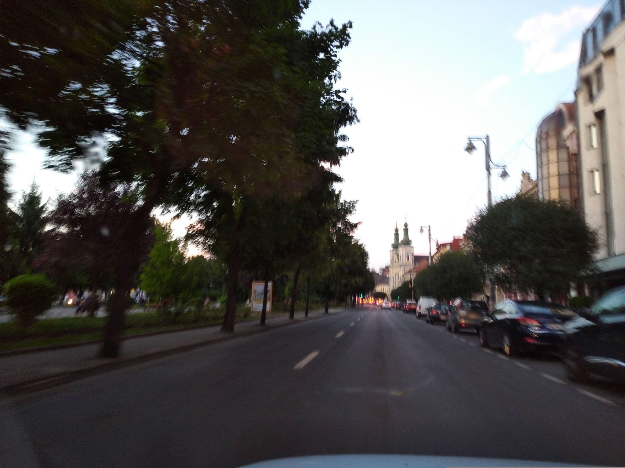 Street view near Hotel Plaza, Târgu Mureş — © grozsa11 (CC BY-SA · Mapillary)