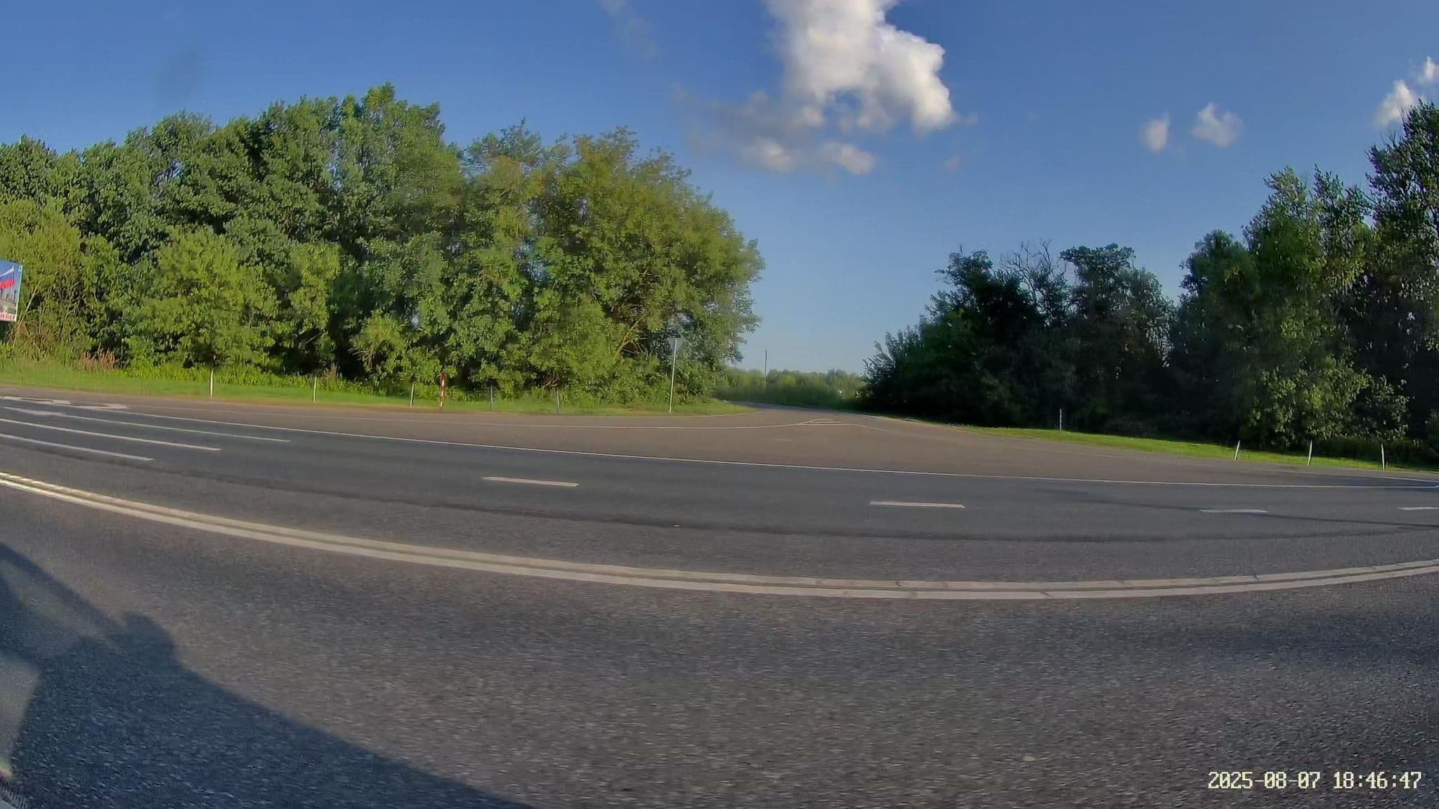 Street view near Отель «Ляна», Znamenka — © slsmda (CC BY-SA · Mapillary)