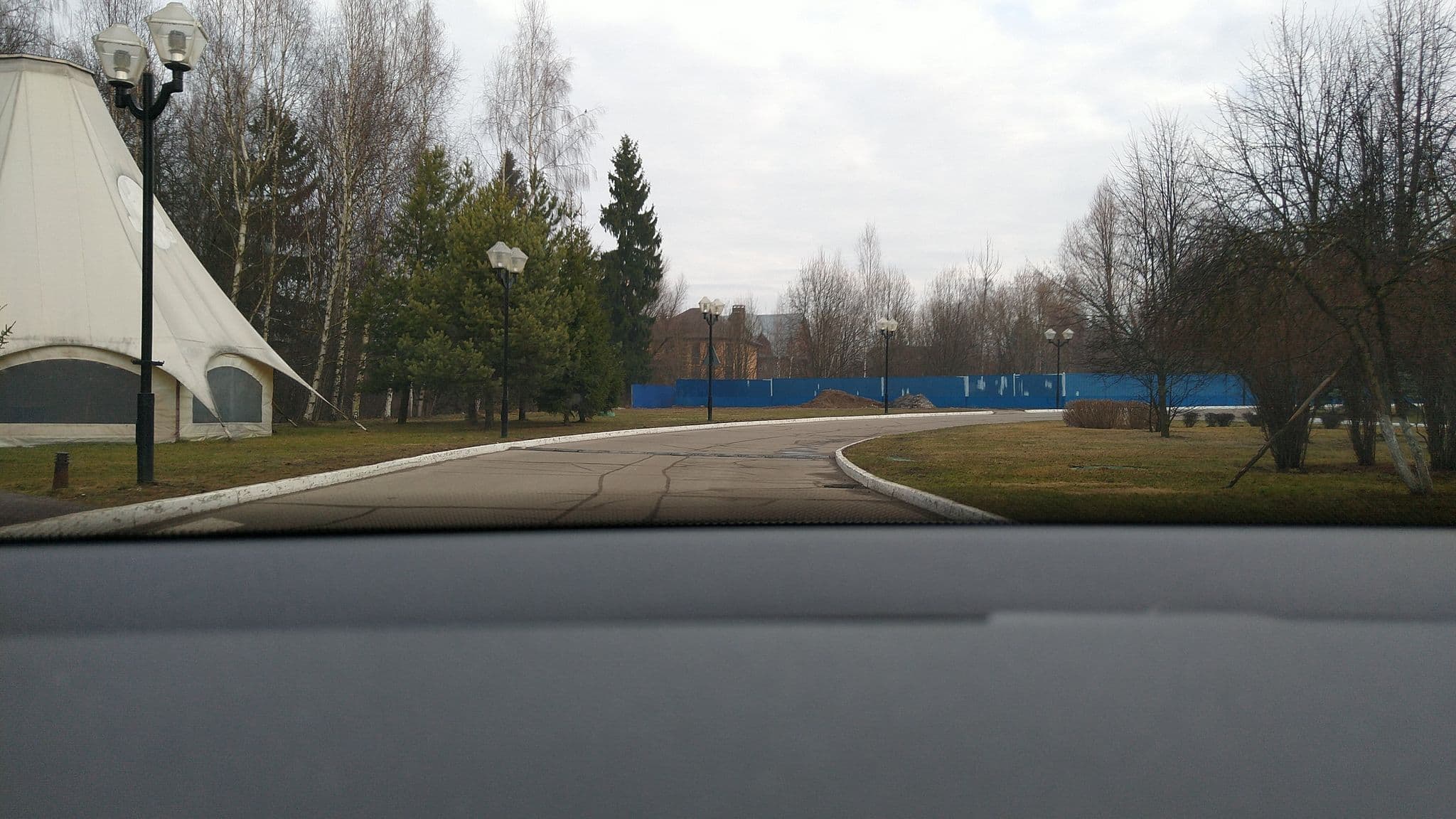 Street view near Оздоровительный комплекс «Ватутинки», Vatutinki — © phoneuploader (CC BY-SA · Mapillary)