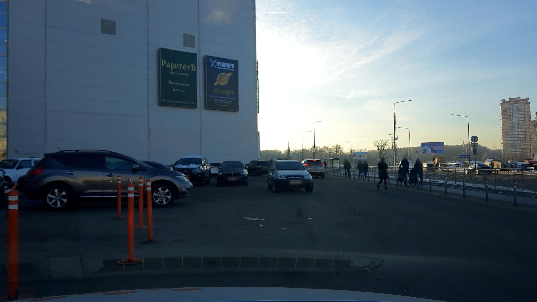 Street view near Sunflower Hotel, Moskovskiy — © phoneuploader (CC BY-SA · Mapillary)