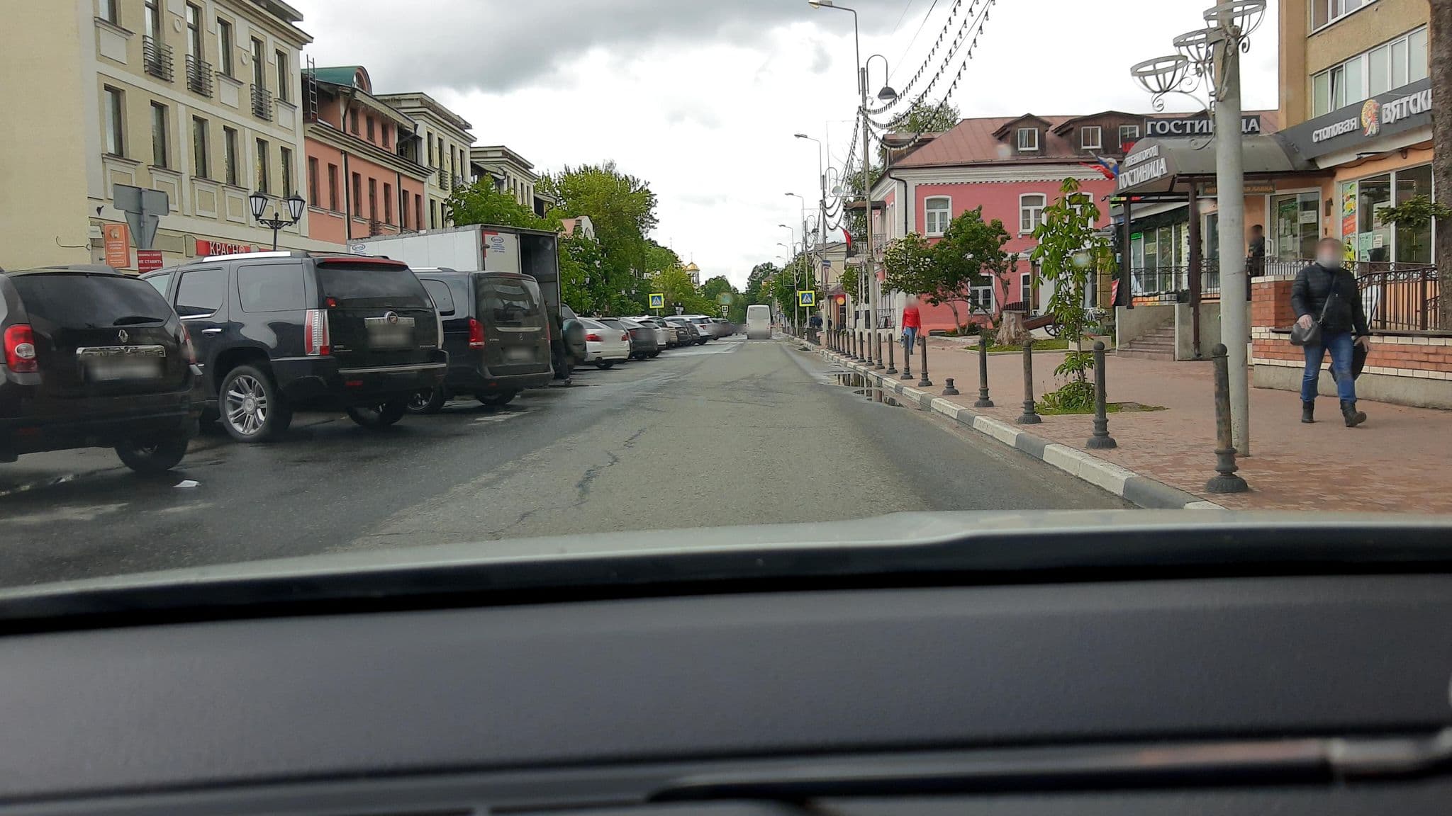 Street view near Гостиница "Звенигород", Zvenigorod — © phoneuploader (CC BY-SA · Mapillary)