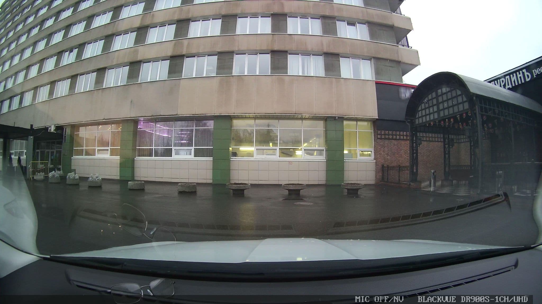 Street view near Университетская, Ramenki — © agorshkov (CC BY-SA · Mapillary)