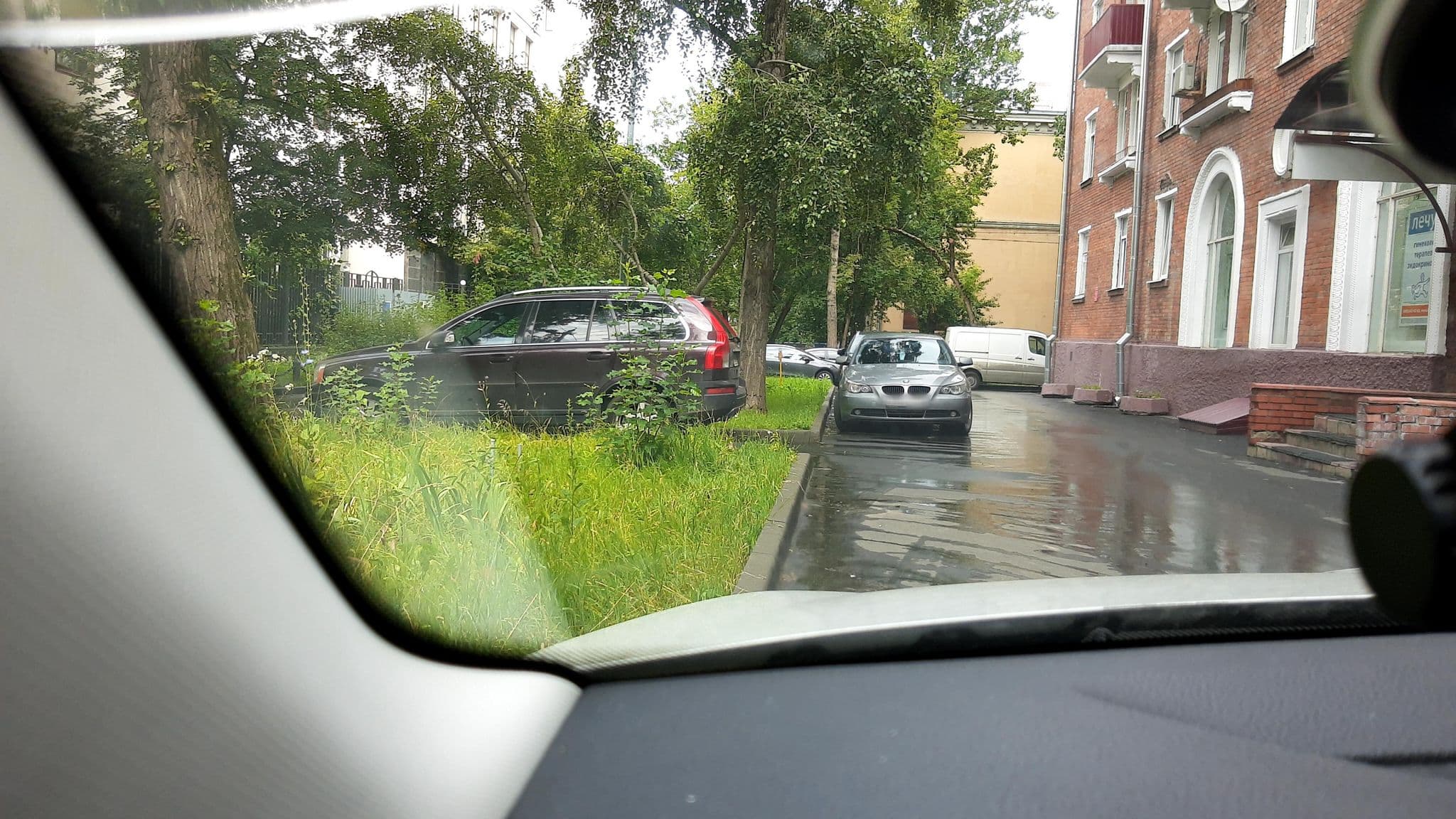 Street view near BADAROOM hostel MOSCOW, Fili — © phoneuploader (CC BY-SA · Mapillary)