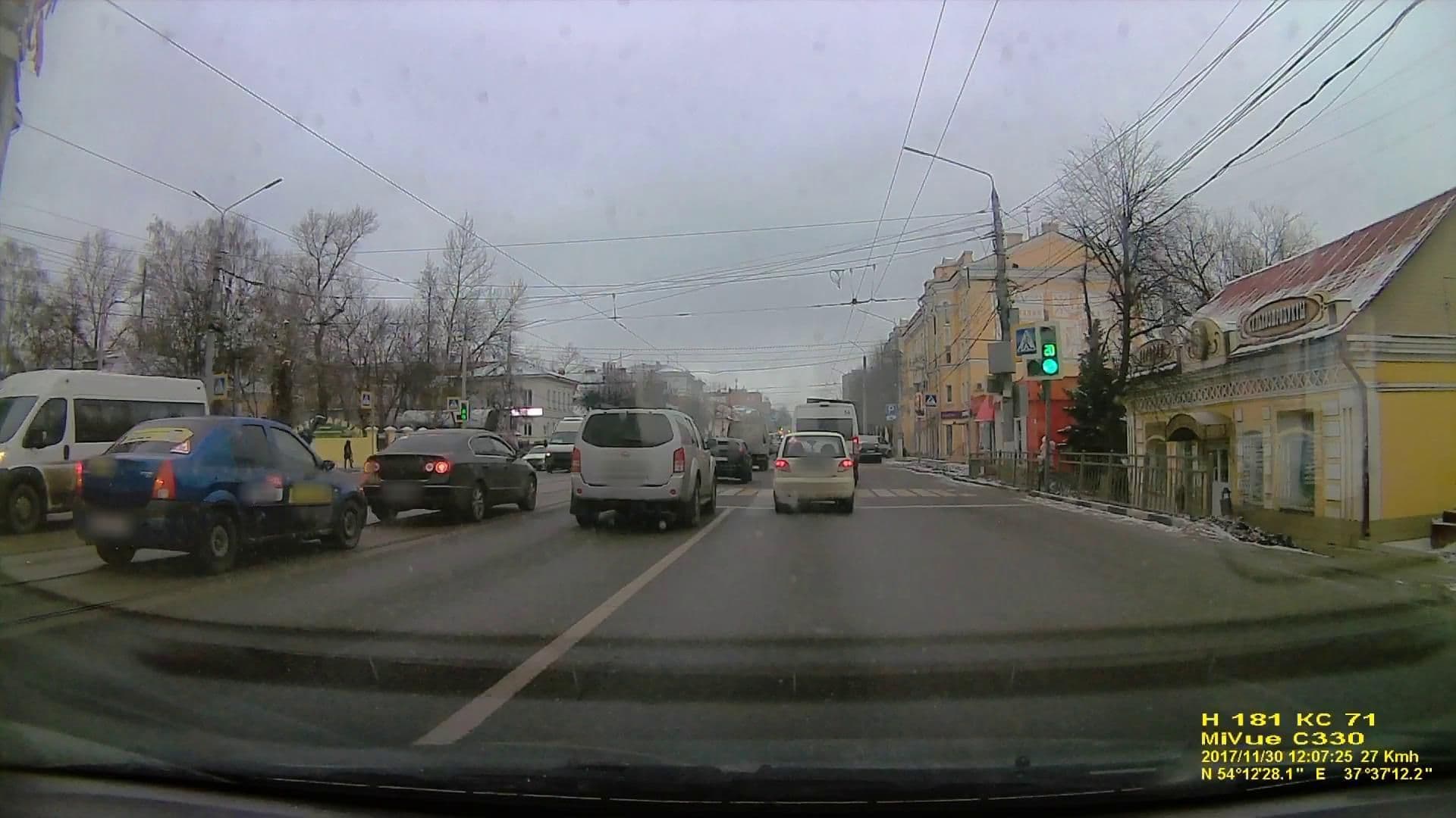 Street view near Гостиница "Сатурн", Tula — © 3dx (CC BY-SA · Mapillary)