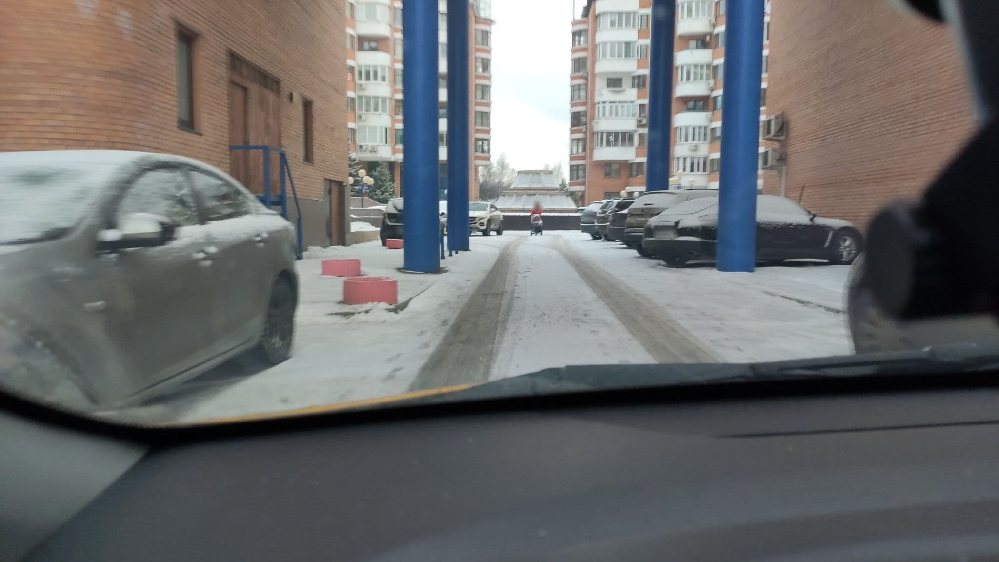 Street view near металик, Annino — © phoneuploader (CC BY-SA · Mapillary)