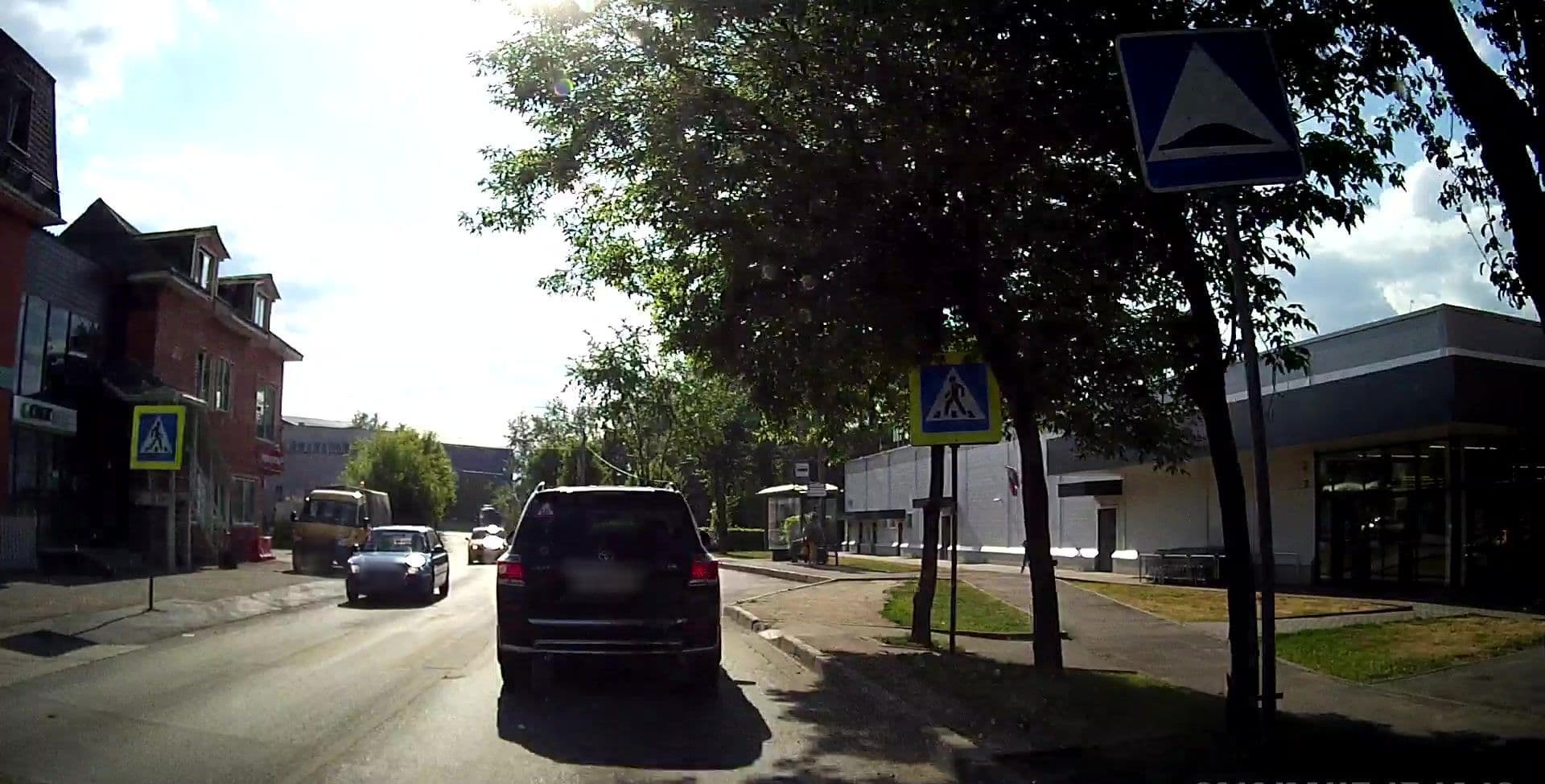 Street view near Отель Элио, Shcherbinka — © daf (CC BY-SA · Mapillary)