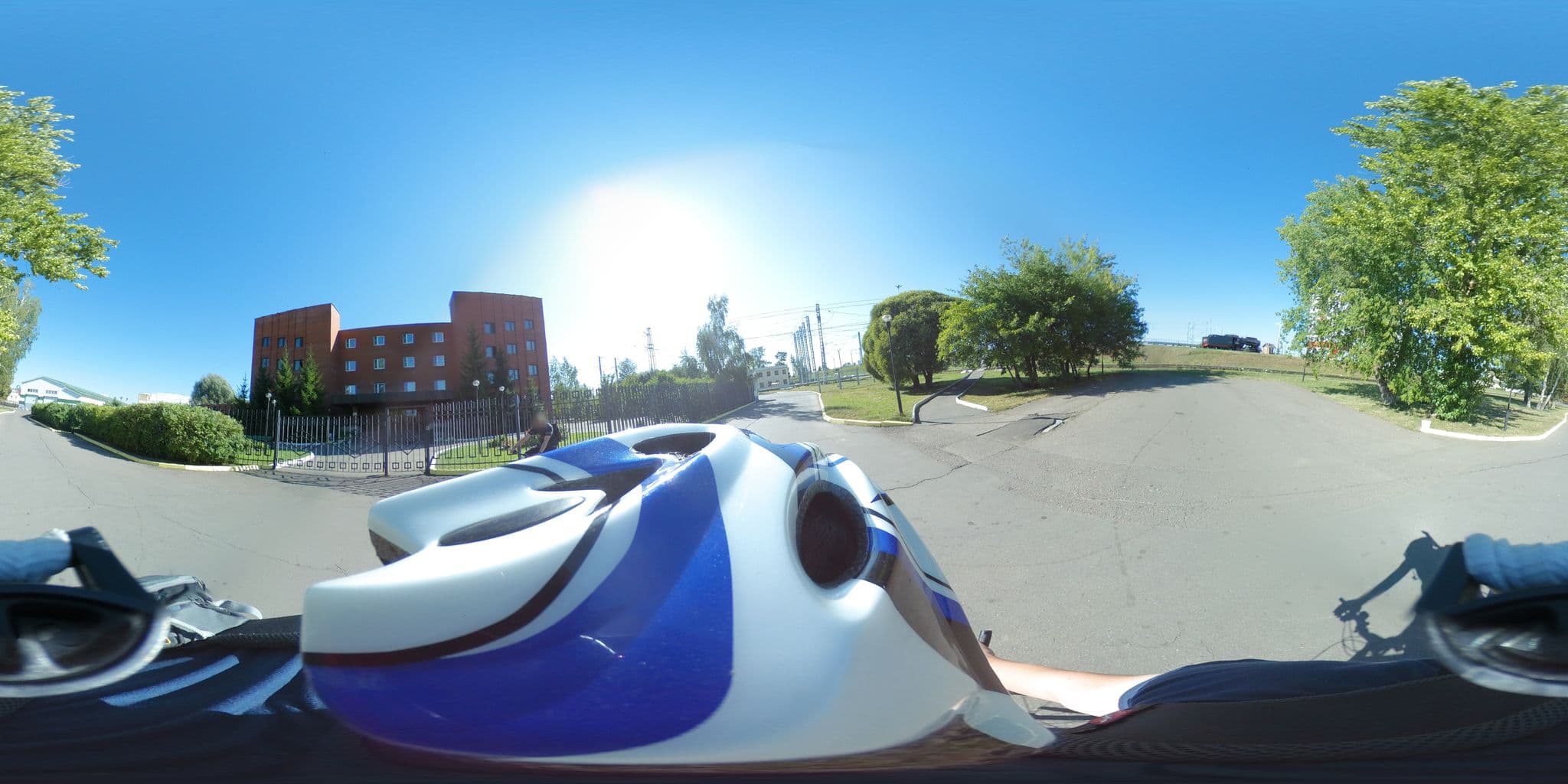 Street view near Общежитие гостиничного типа ОАО "ВНИИЖТ", Shcherbinka — © trolleway (CC BY-SA · Mapillary)