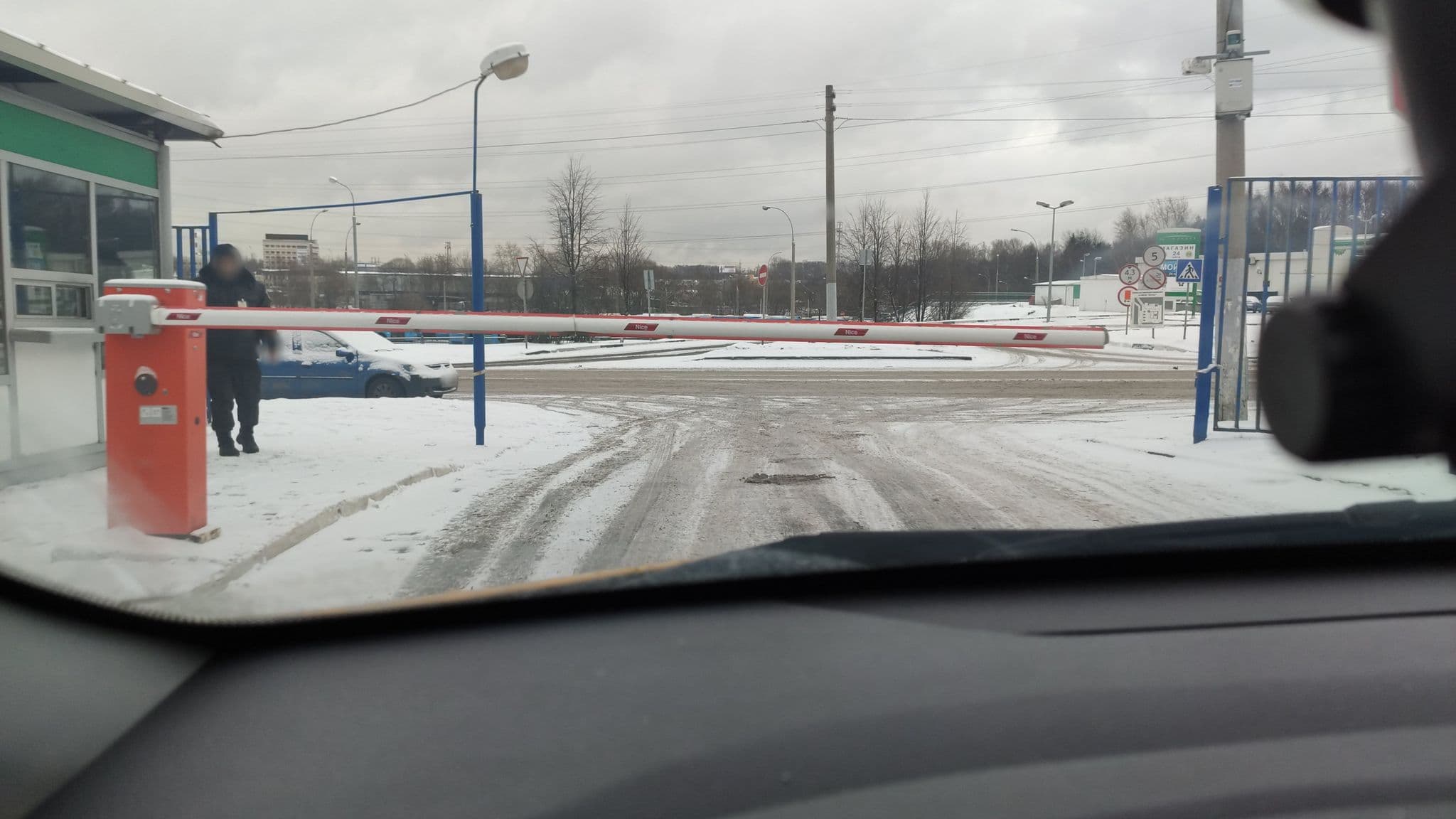 Street view near Раскривушка Джонна, Annino — © phoneuploader (CC BY-SA · Mapillary)