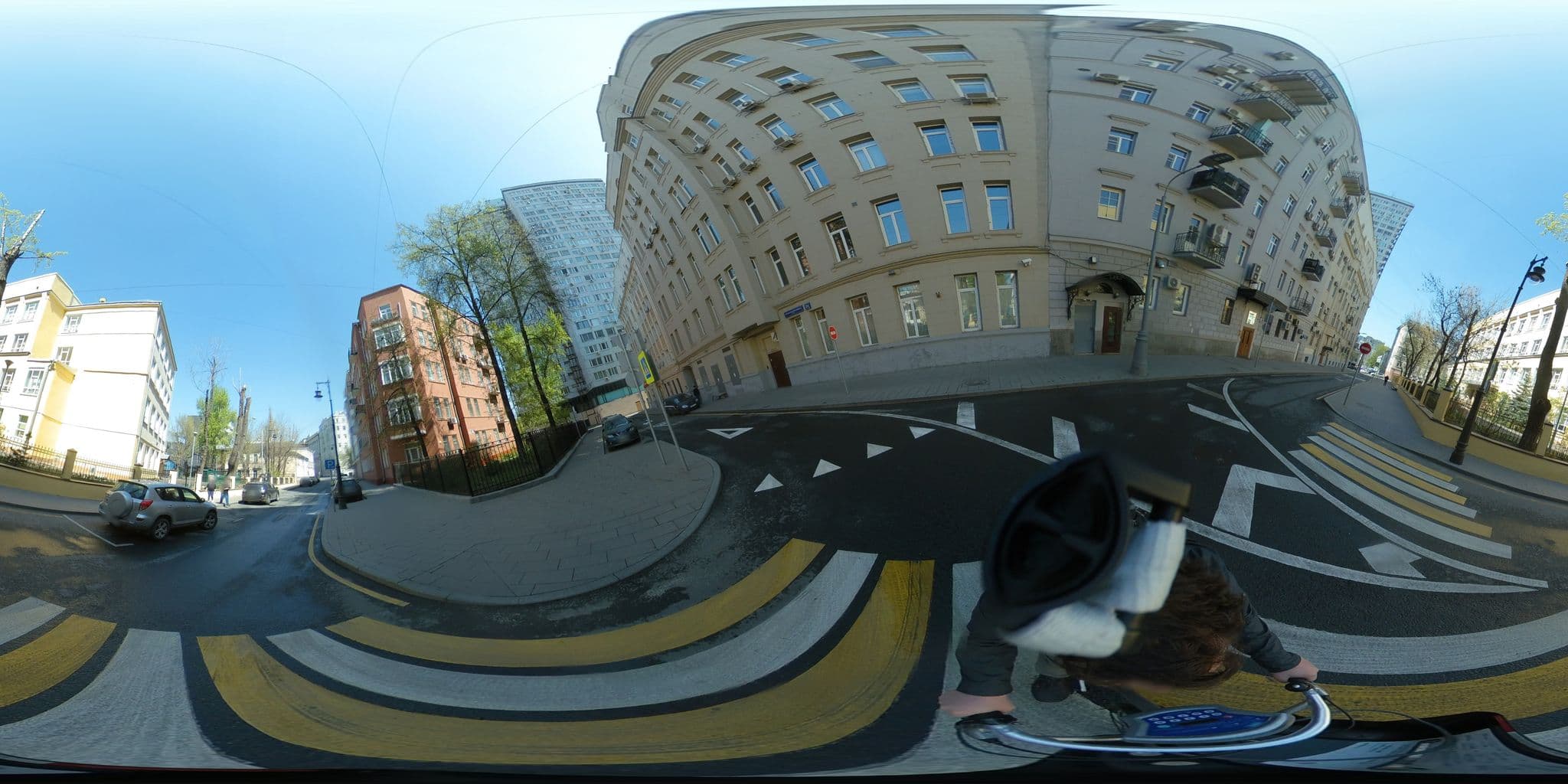 Street view near Hostel "New Arbat", Moscow — © trolleway (CC BY-SA · Mapillary)