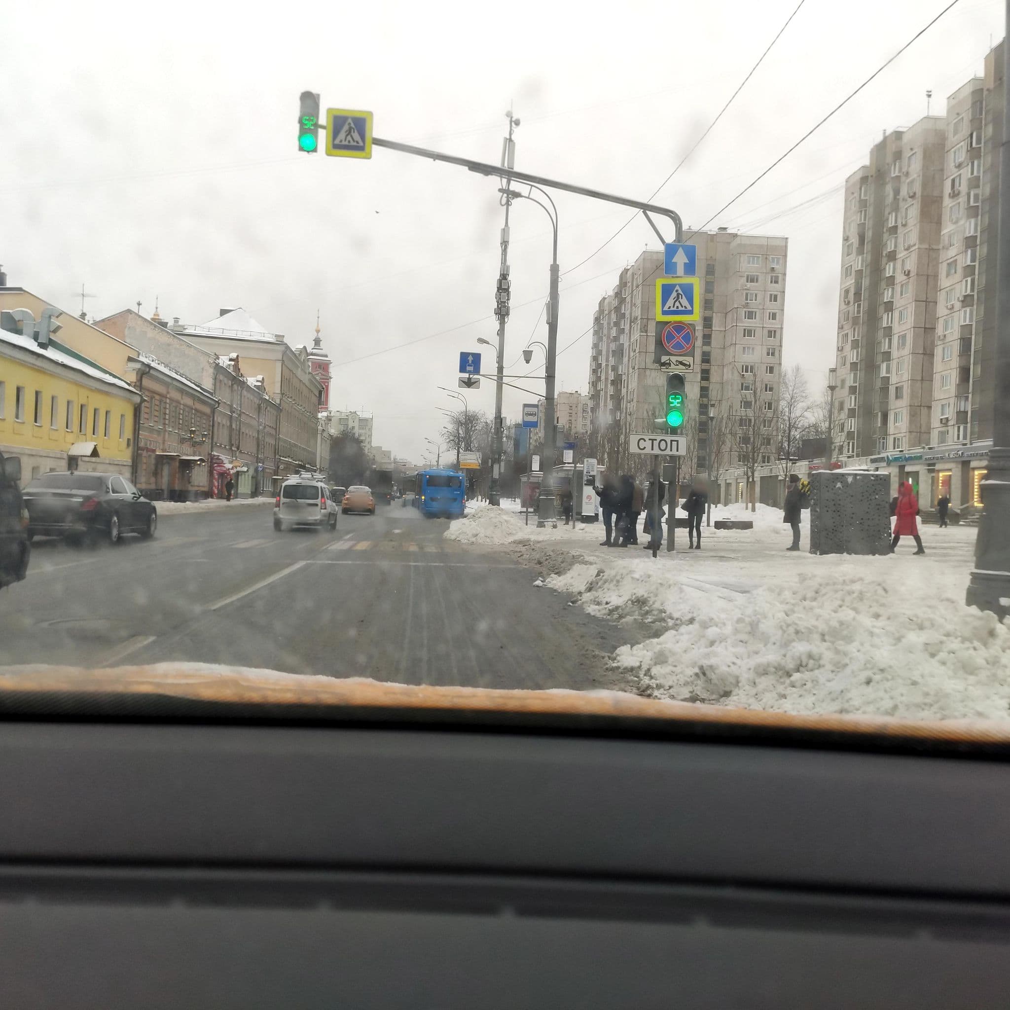 Street view near Shelton Hotel, Zamoskvorech’ye — © phoneuploader (CC BY-SA · Mapillary)