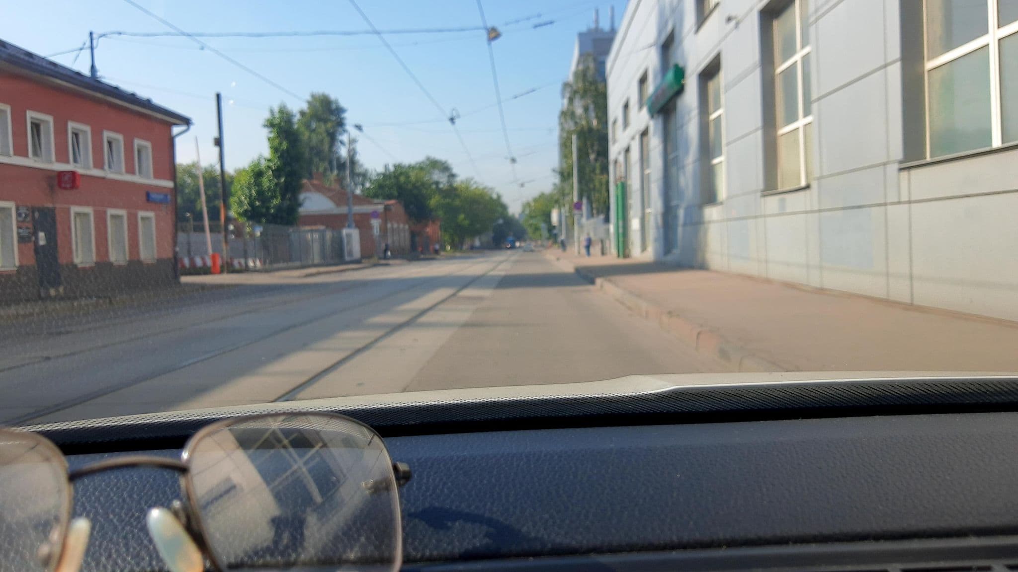 Street view near Keds. Hostel & Coffee House, Zamoskvorech’ye — © phoneuploader (CC BY-SA · Mapillary)