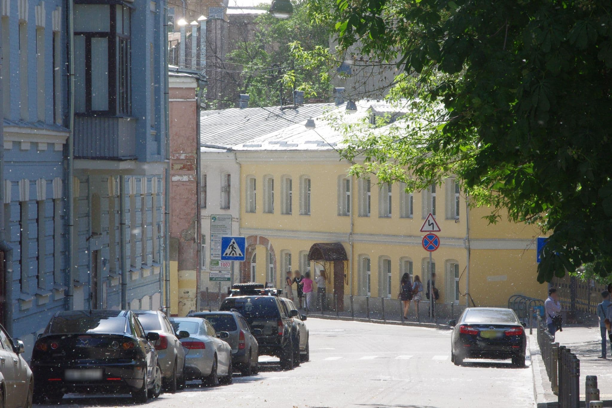 Street view near Золотой Ключик, Moscow — © trolleway (CC BY-SA · Mapillary)