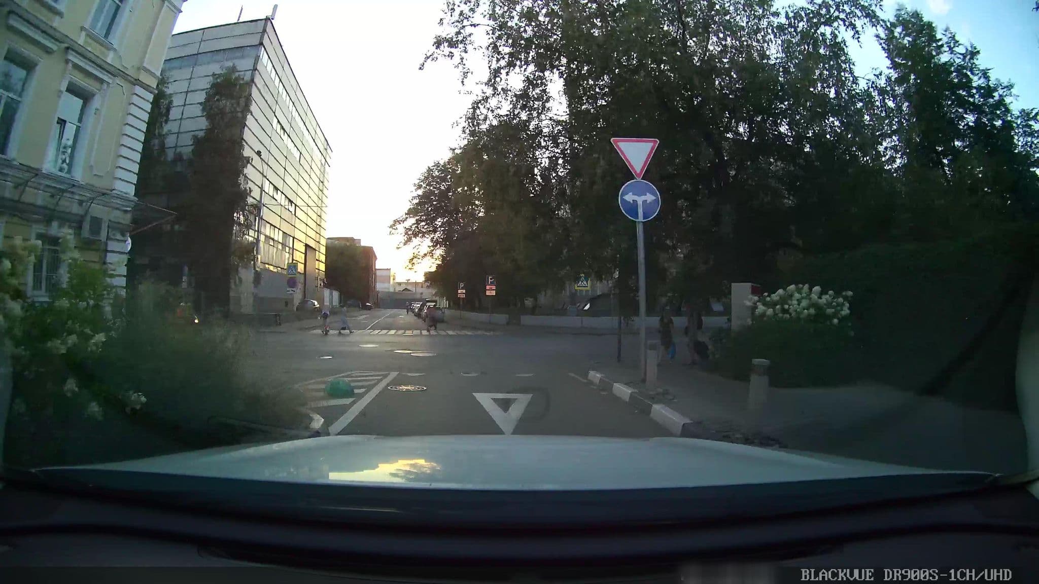 Street view near Voyager Hotel, Taganskiy — © agorshkov (CC BY-SA · Mapillary)
