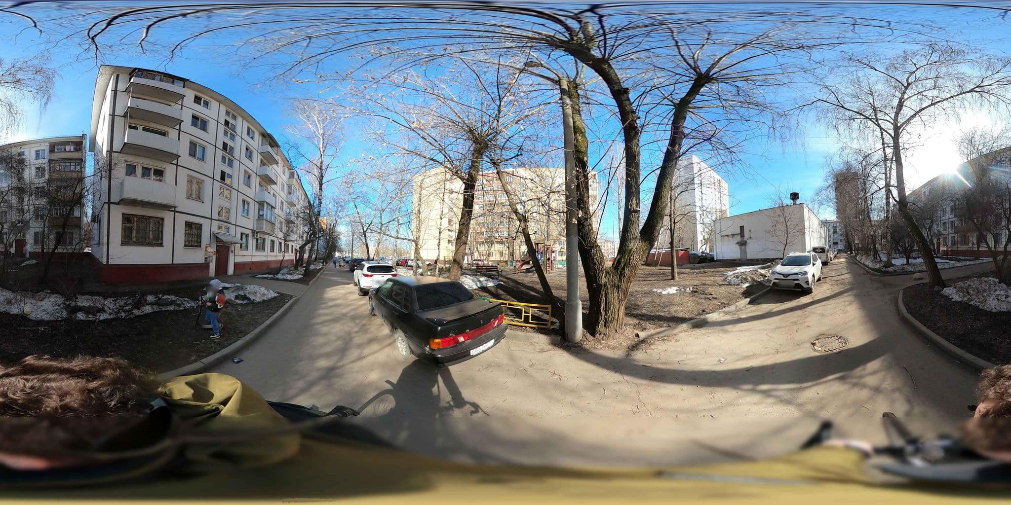 Street view near Hotel Perovoplaza, Ryazanskiy — © trolleway (CC BY-SA · Mapillary)