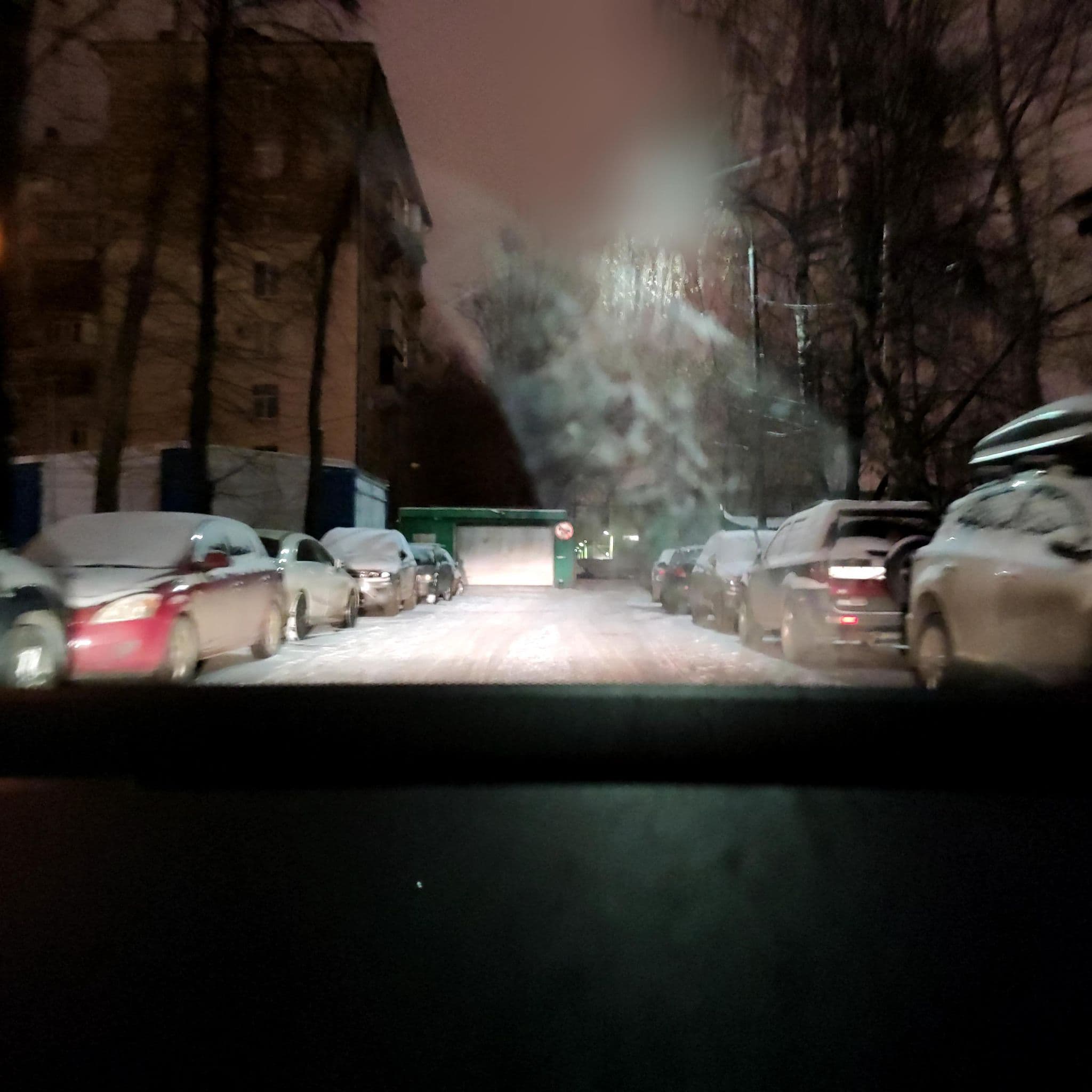 Street view near Закрома Родины, Ryazanskiy — © phoneuploader (CC BY-SA · Mapillary)
