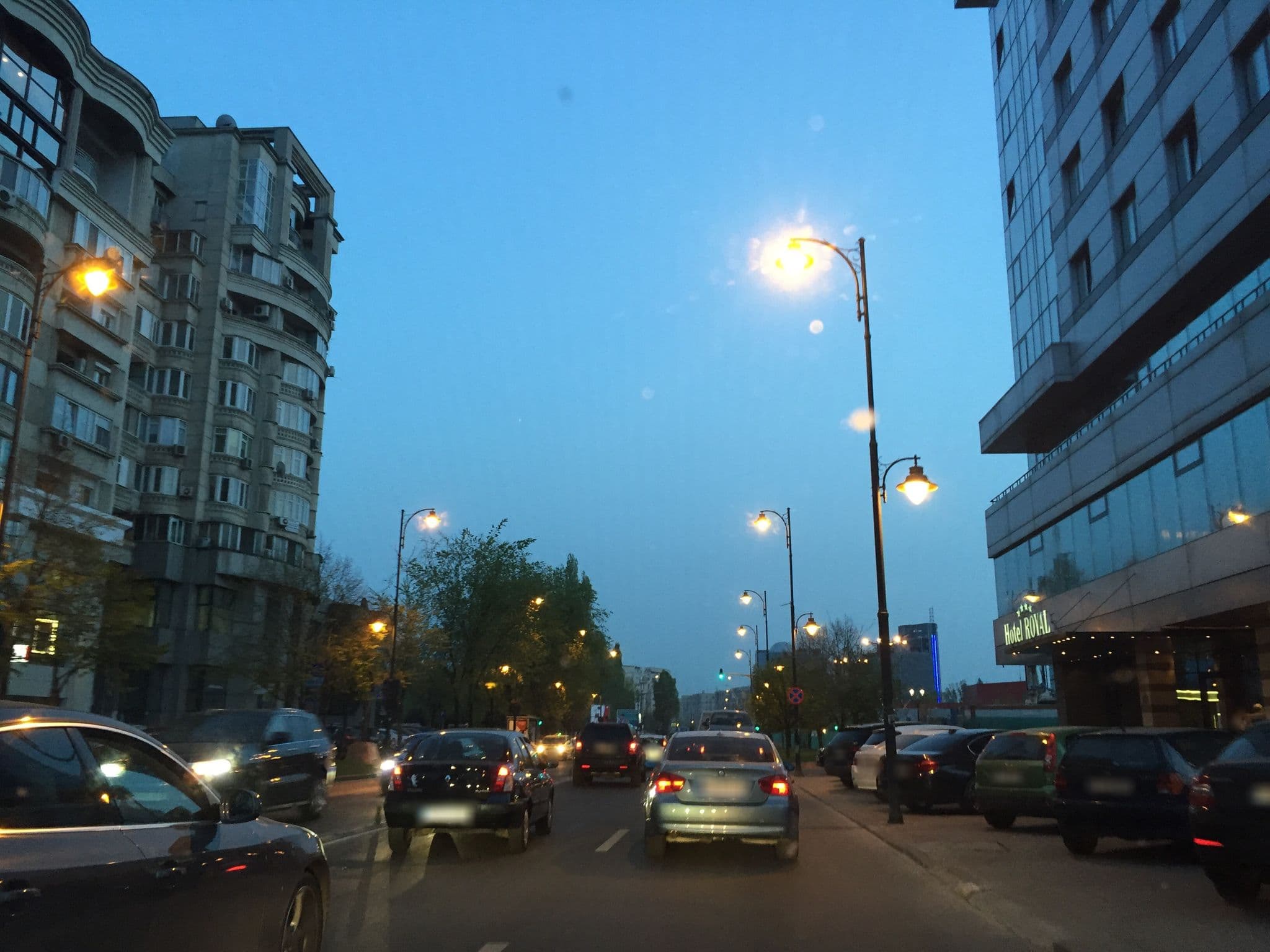 Street view near Mercure, Bucharest — © vlad (CC BY-SA · Mapillary)