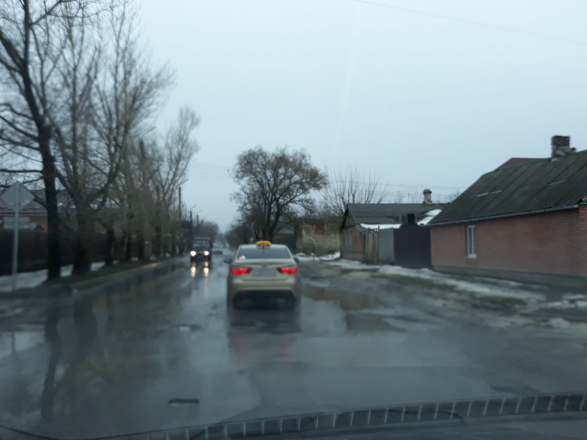 Street view near Форсаж, Taganrog — © shagrat2 (CC BY-SA · Mapillary)