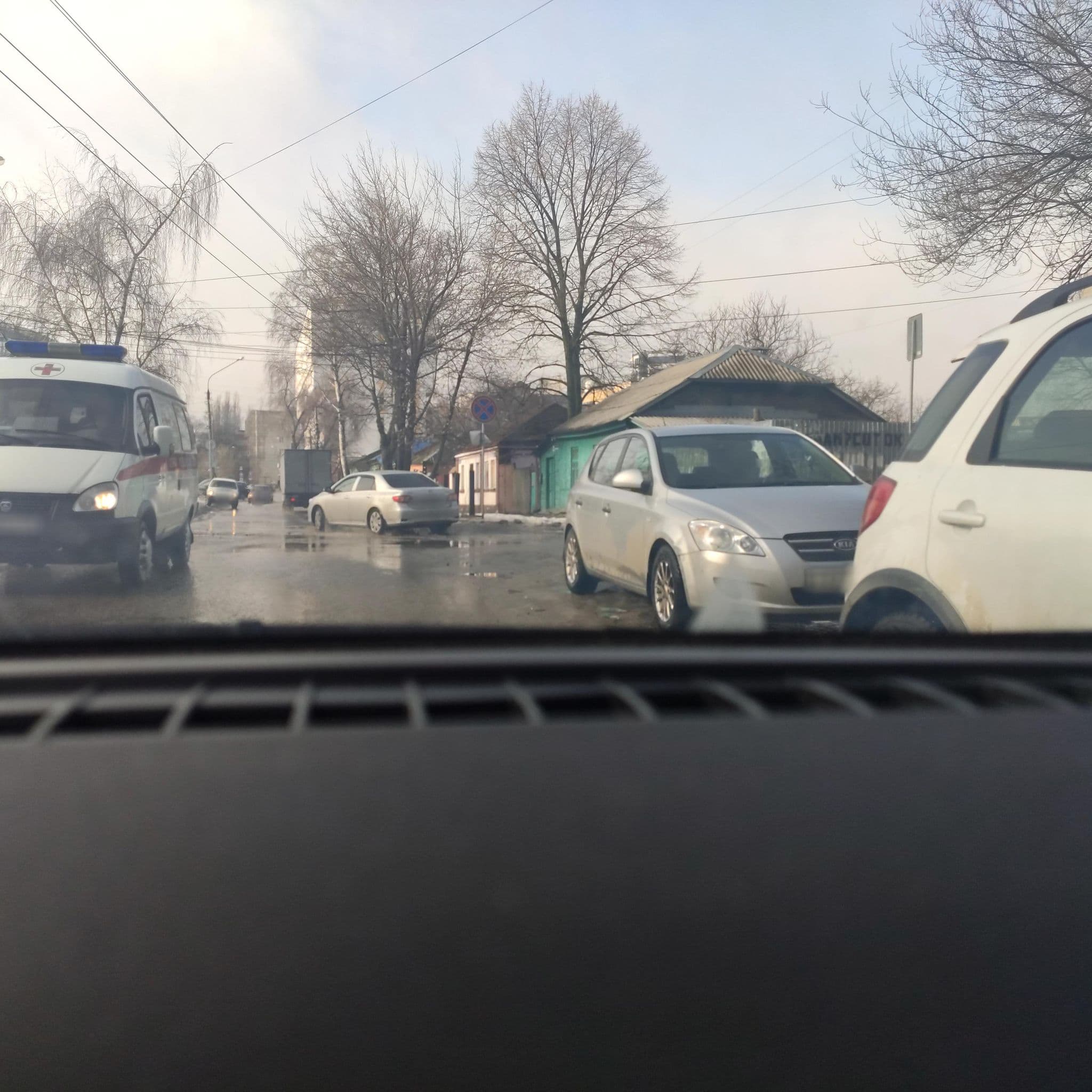 Street view near Гостиница "Юбилейная", Voronezh — © phoneuploader (CC BY-SA · Mapillary)