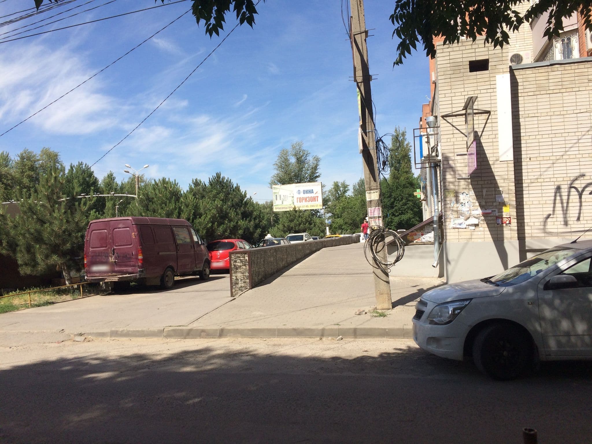 Street view near Магазин белья и купальников "Эмили" Западный., Rostov-on-Don — © arina (CC BY-SA · Mapillary)