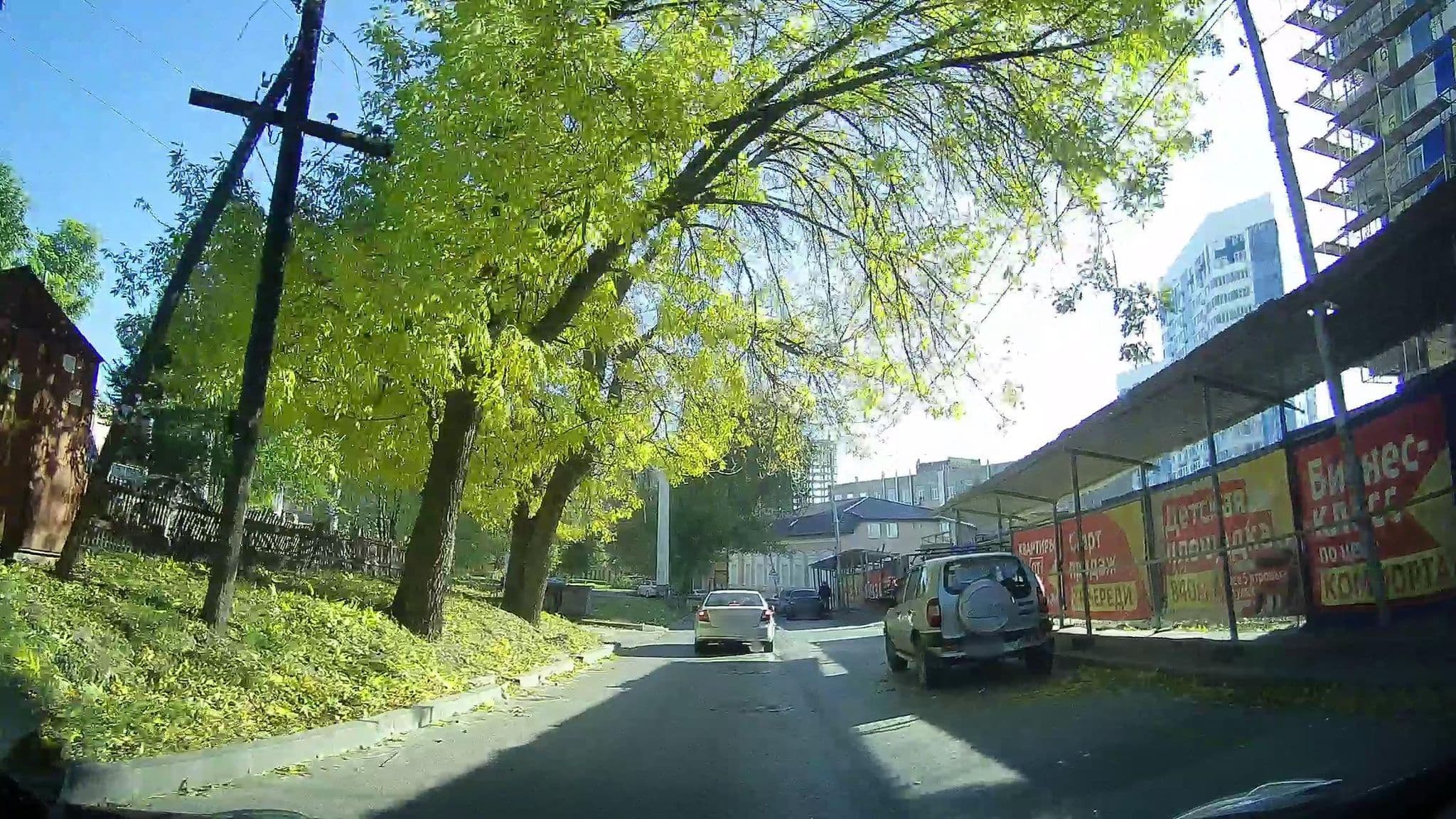 Street view near Отель Март, Rostov-on-Don — © alychagi (CC BY-SA · Mapillary)