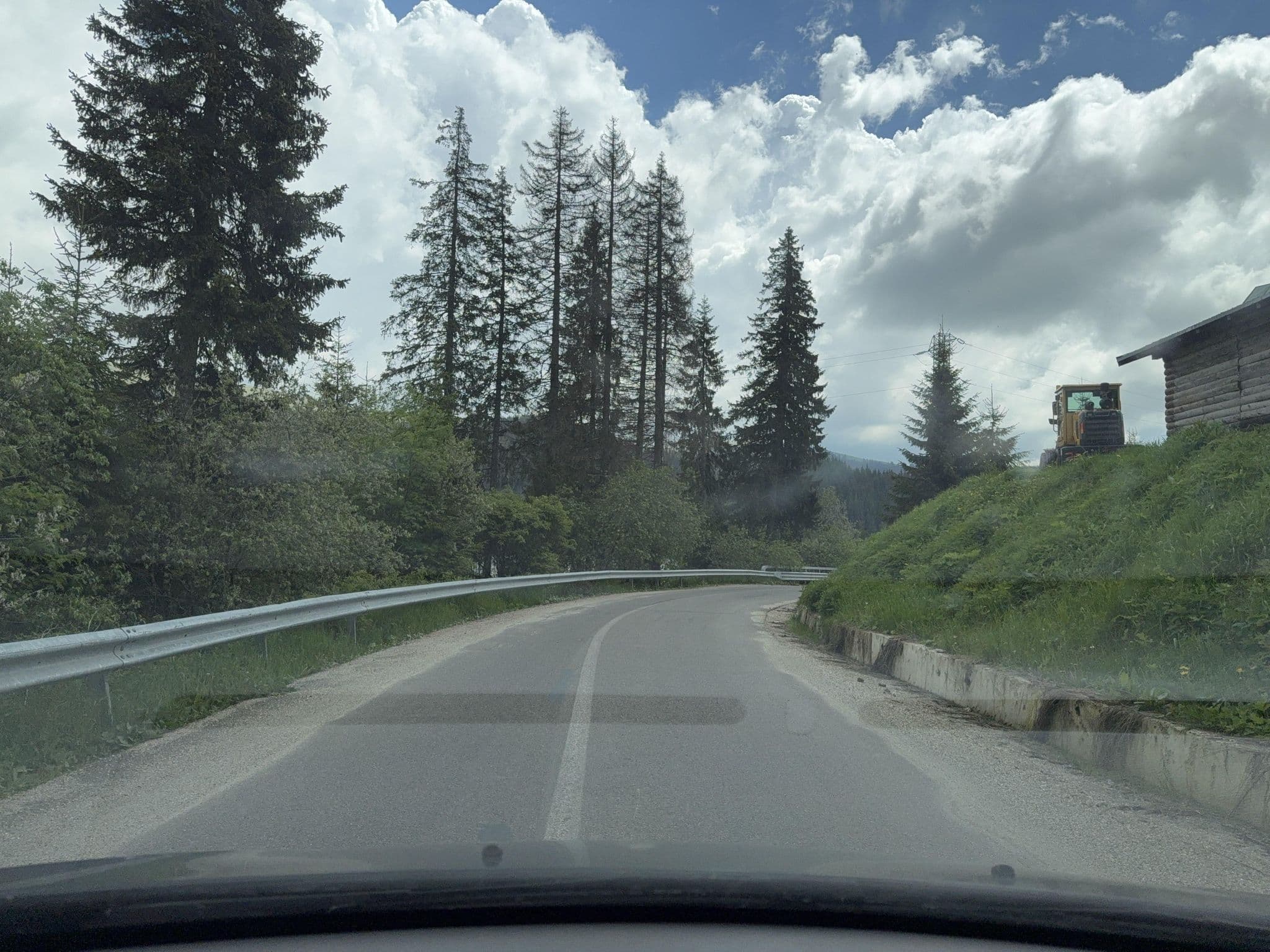 Street view near Cabana Bolboci, Sinaia