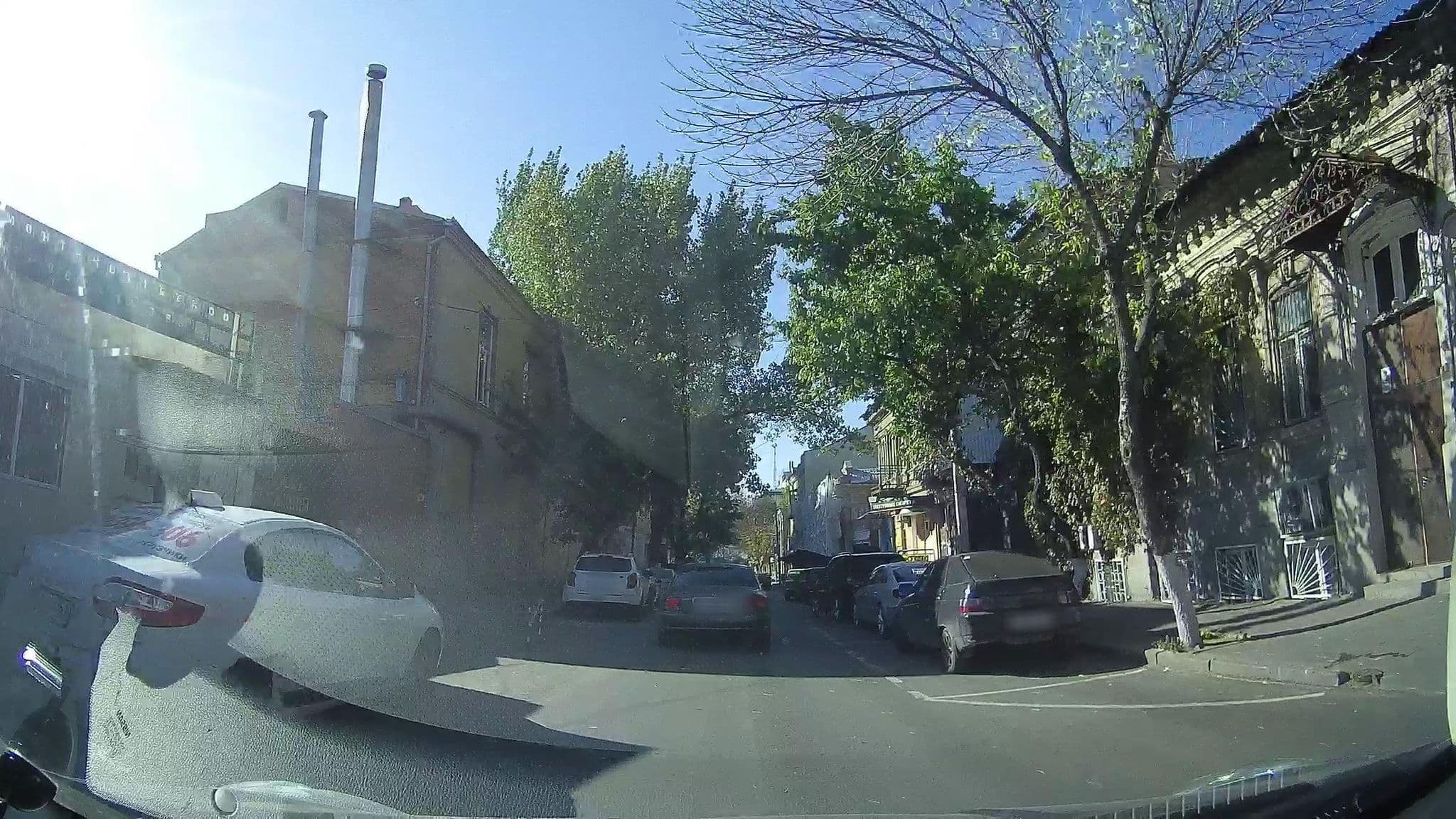 Street view near Гостевой Дом "Дом Художника", Rostov-on-Don — © alychagi (CC BY-SA · Mapillary)