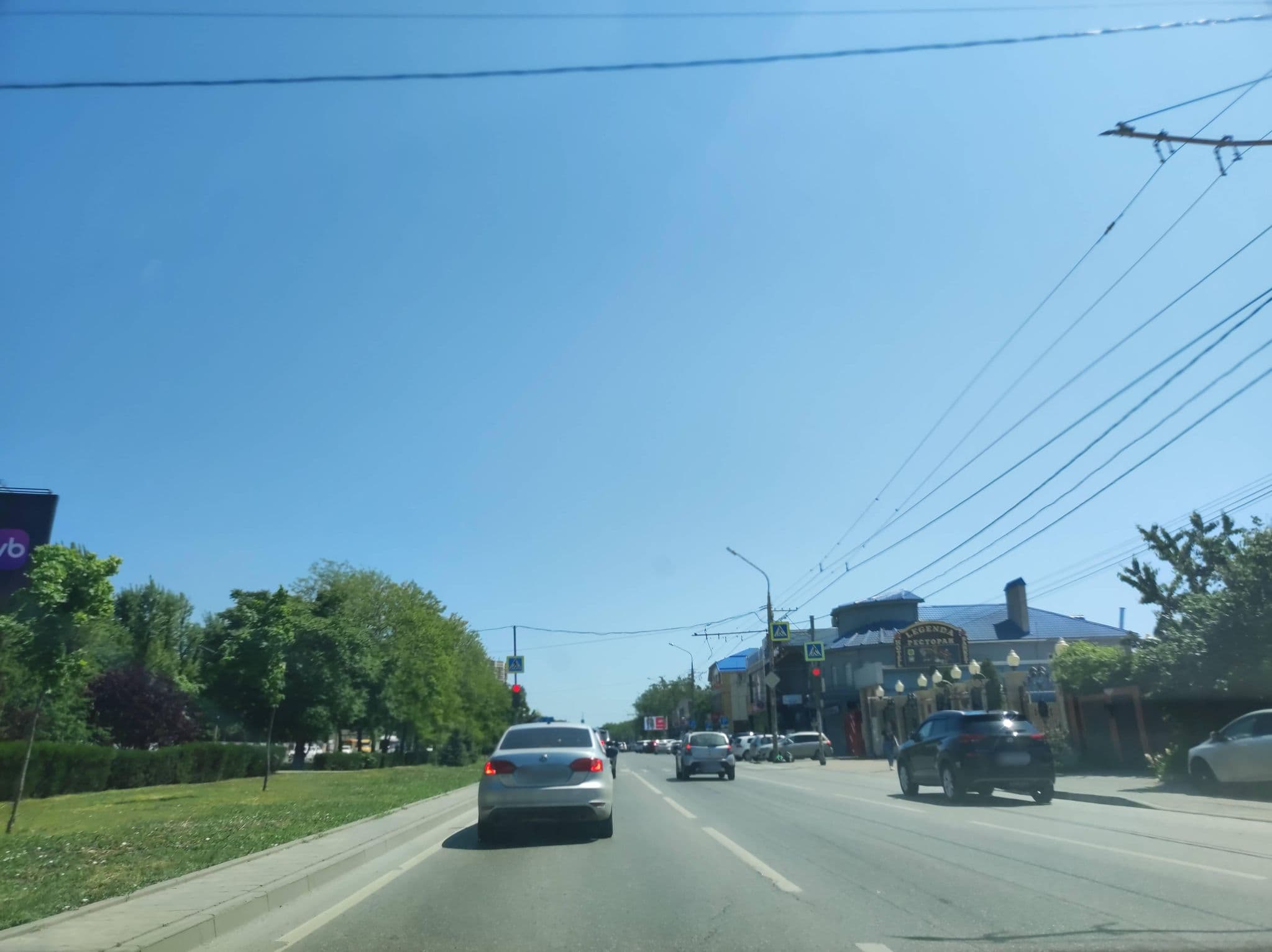 Street view near Hotel Legenda, Aksay — © rewig (CC BY-SA · Mapillary)