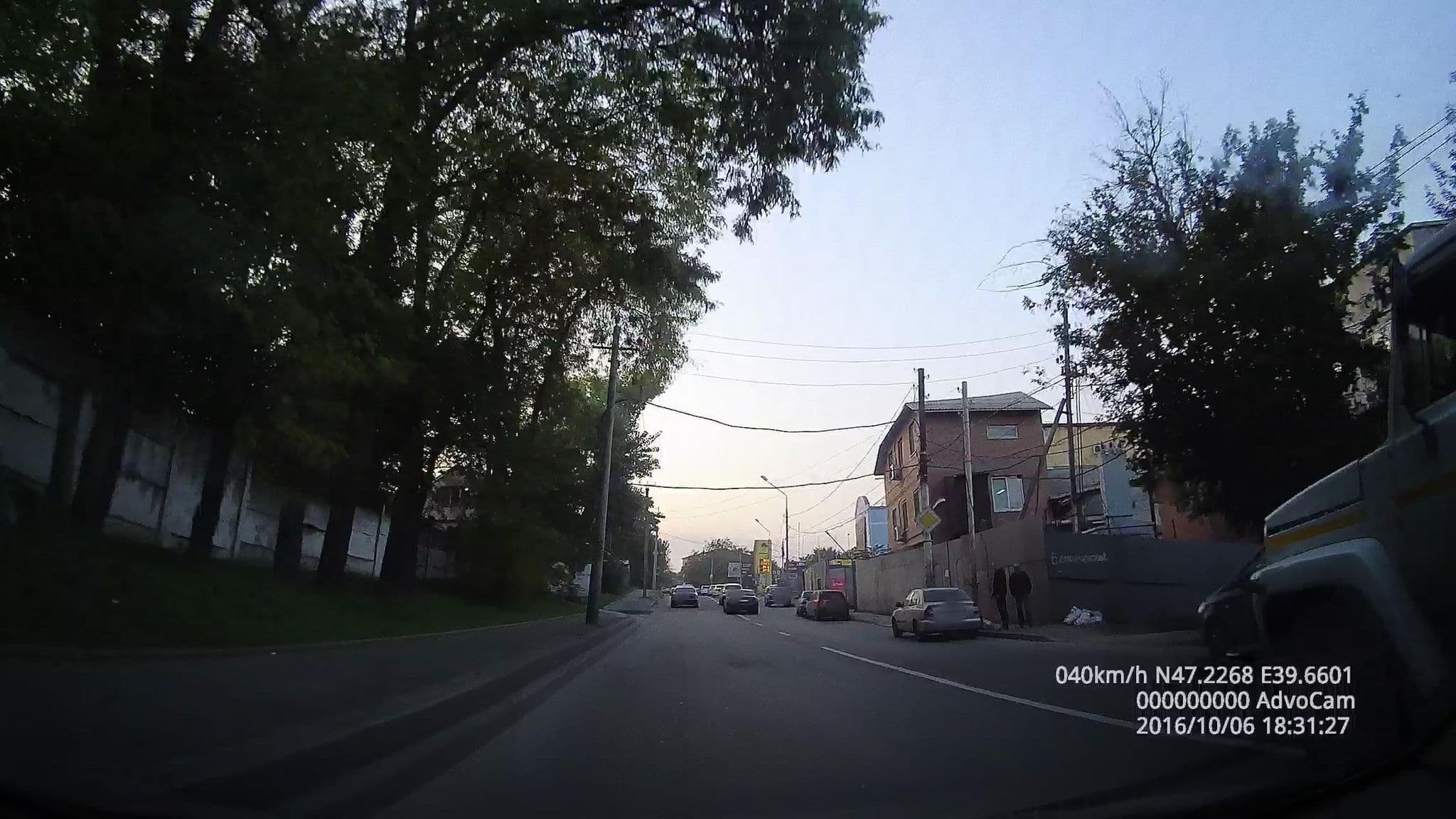 Street view near Аэроплан, Rostov-on-Don — © helenv (CC BY-SA · Mapillary)